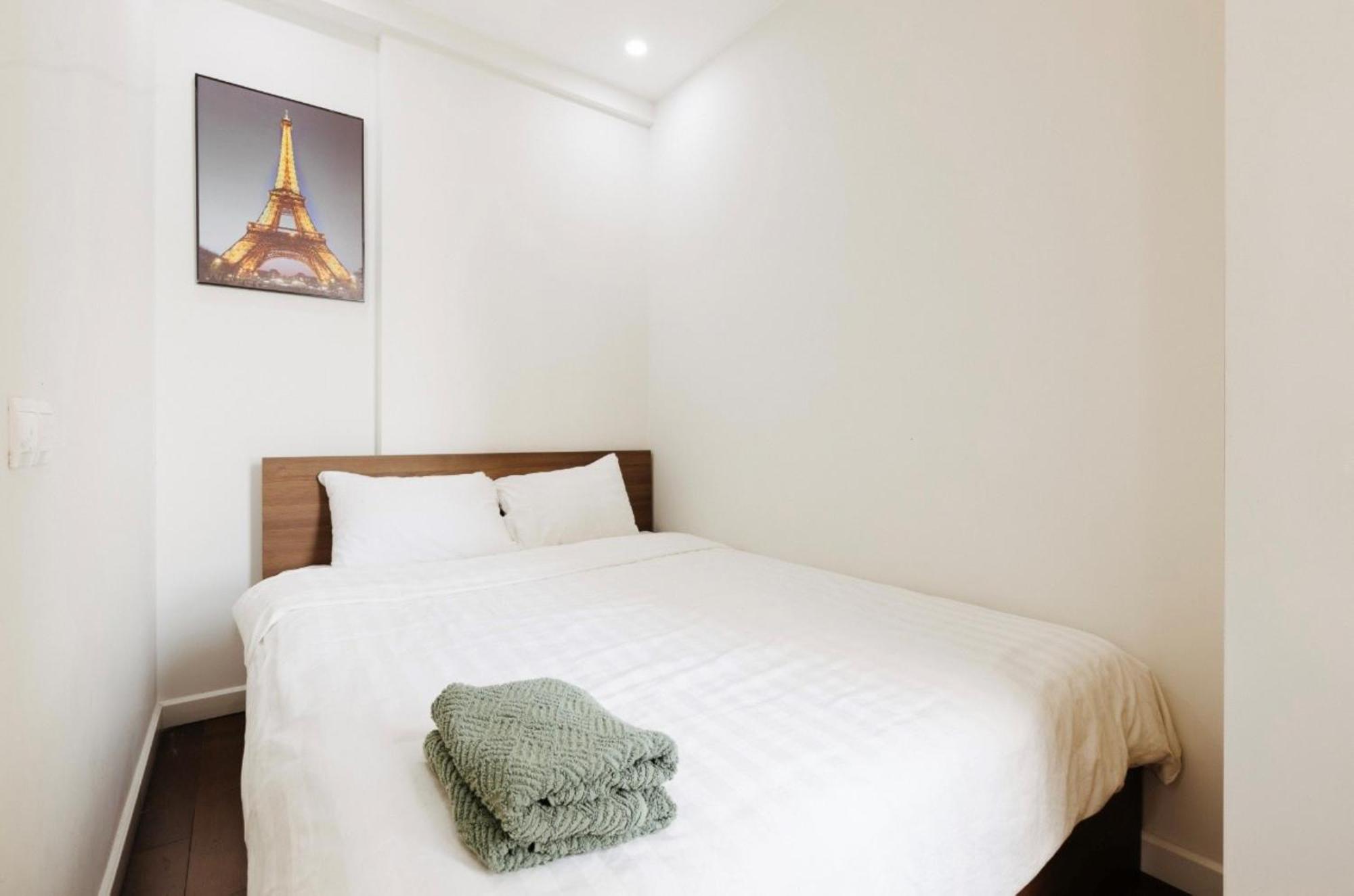 Apartment Vinhomes D'capitale By 119 Tran Duy Hung *