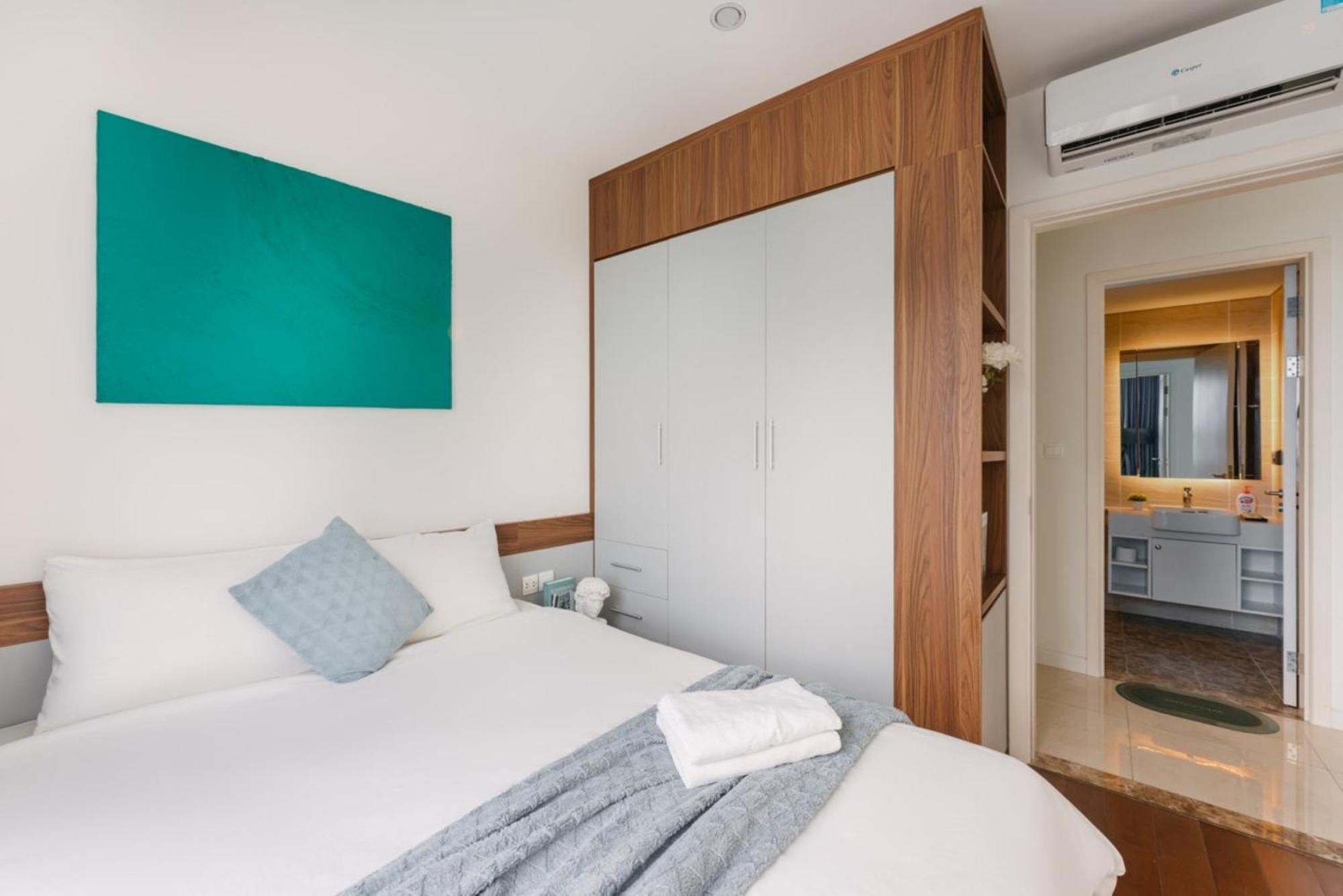 Vinhomes D'capitale By 119 Tran Duy Hung Apartment