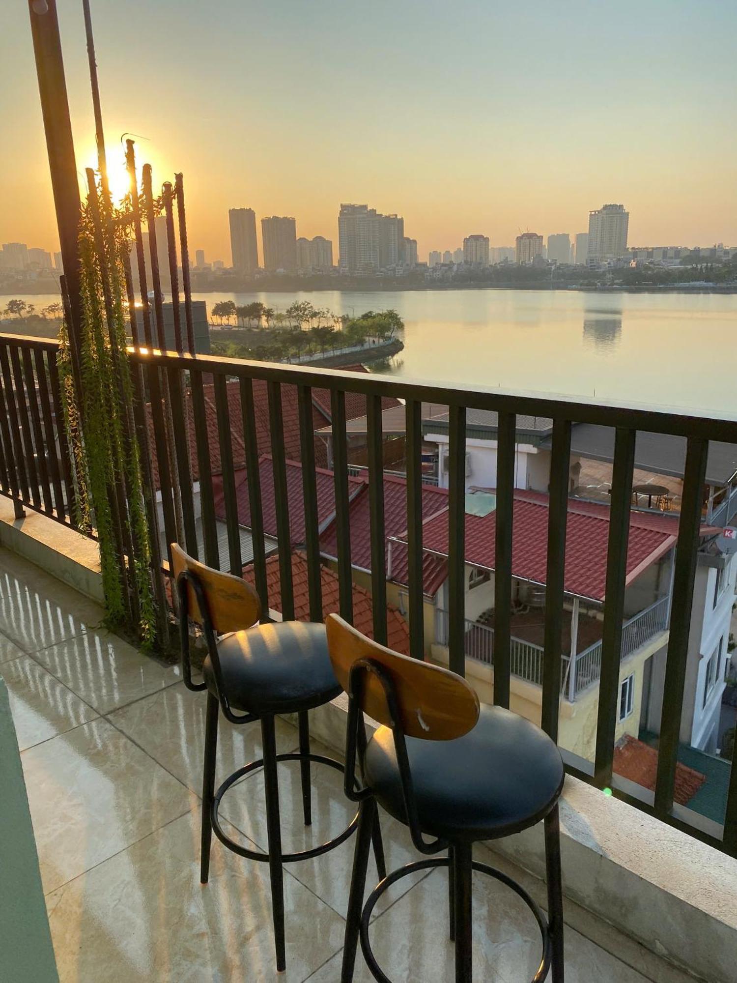 Căn hộ Luxe Paradise 76 To Ngoc Van Hà Nội