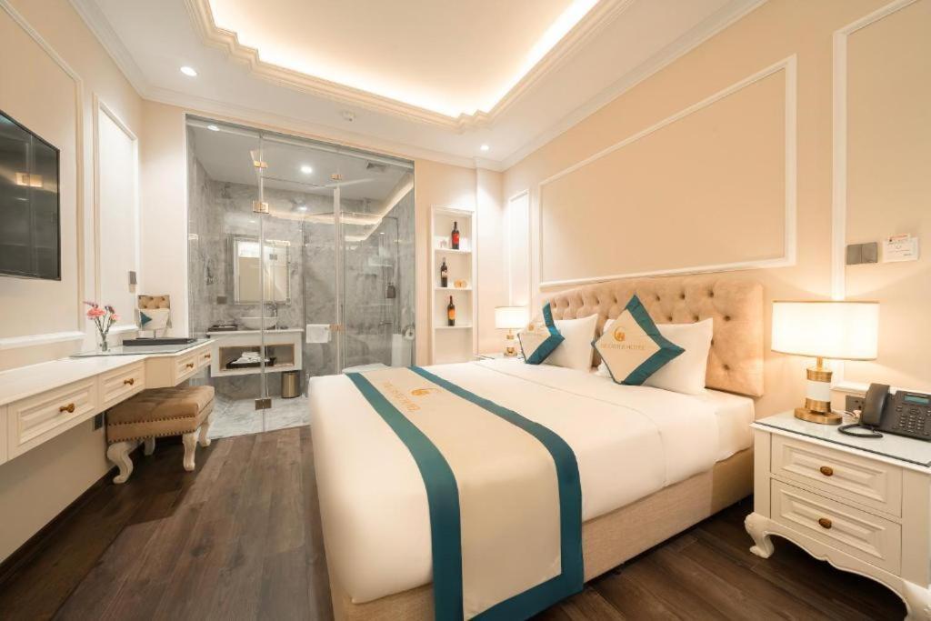 Hotel Long Bien Castle By Acc 3*