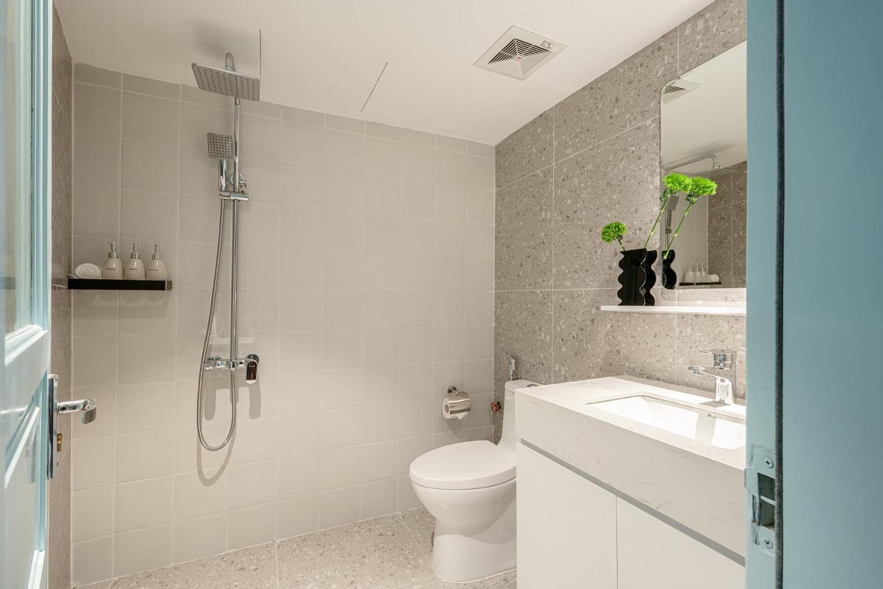 Hotel M Village Ho Guom Hanoi