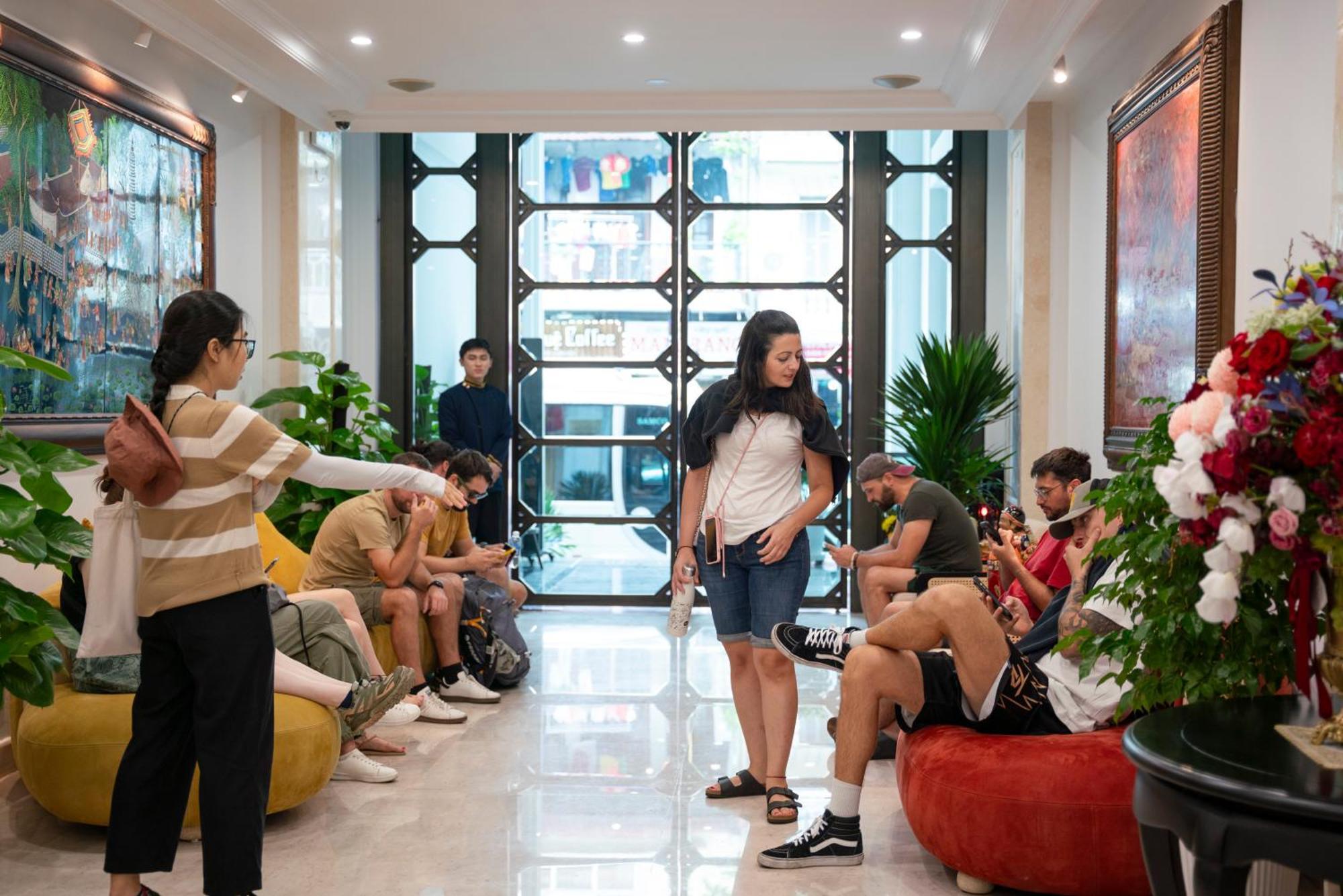 Sq Hang Gai & 4* Hanoi