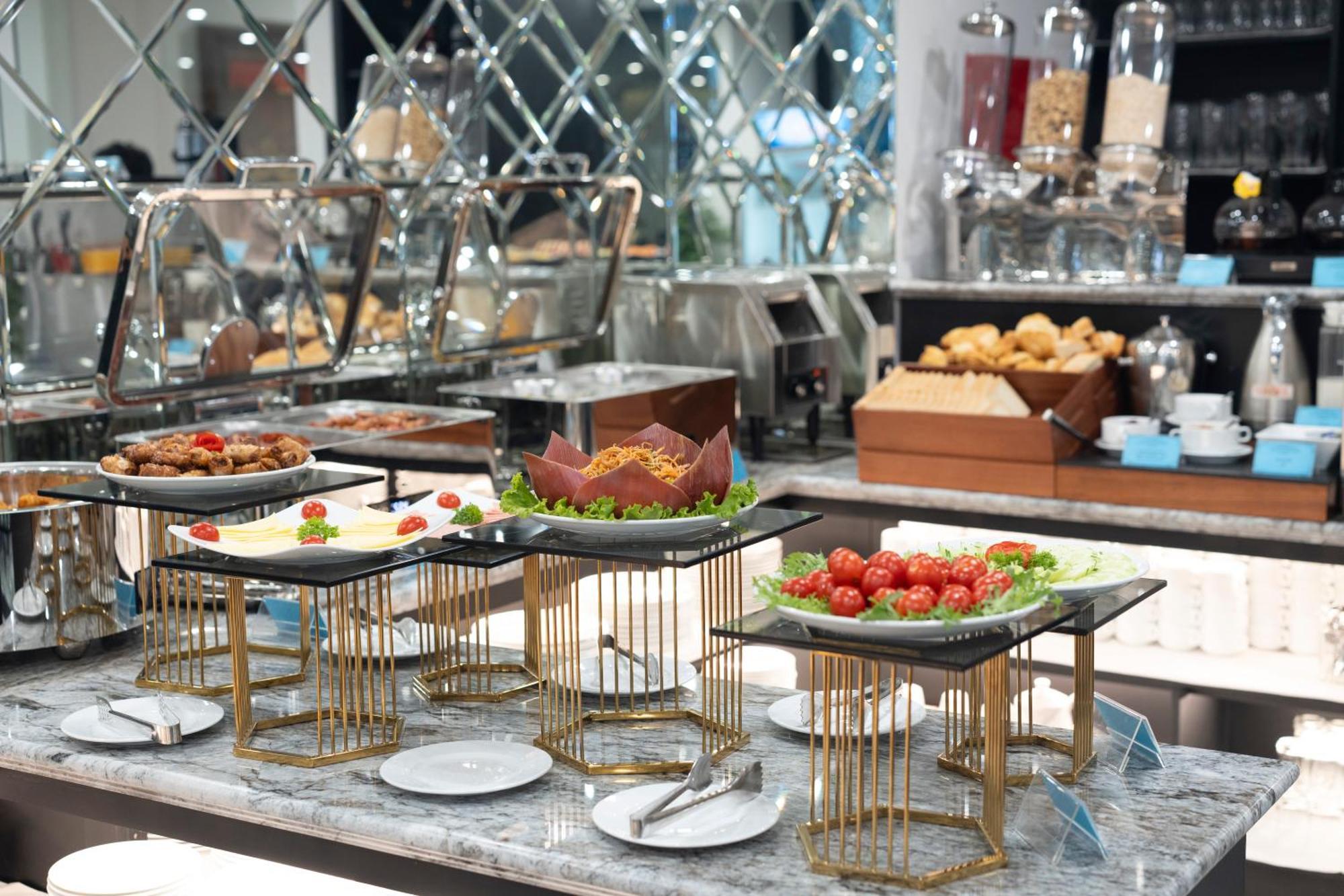 Hotel Sq Hang Gai & 4*