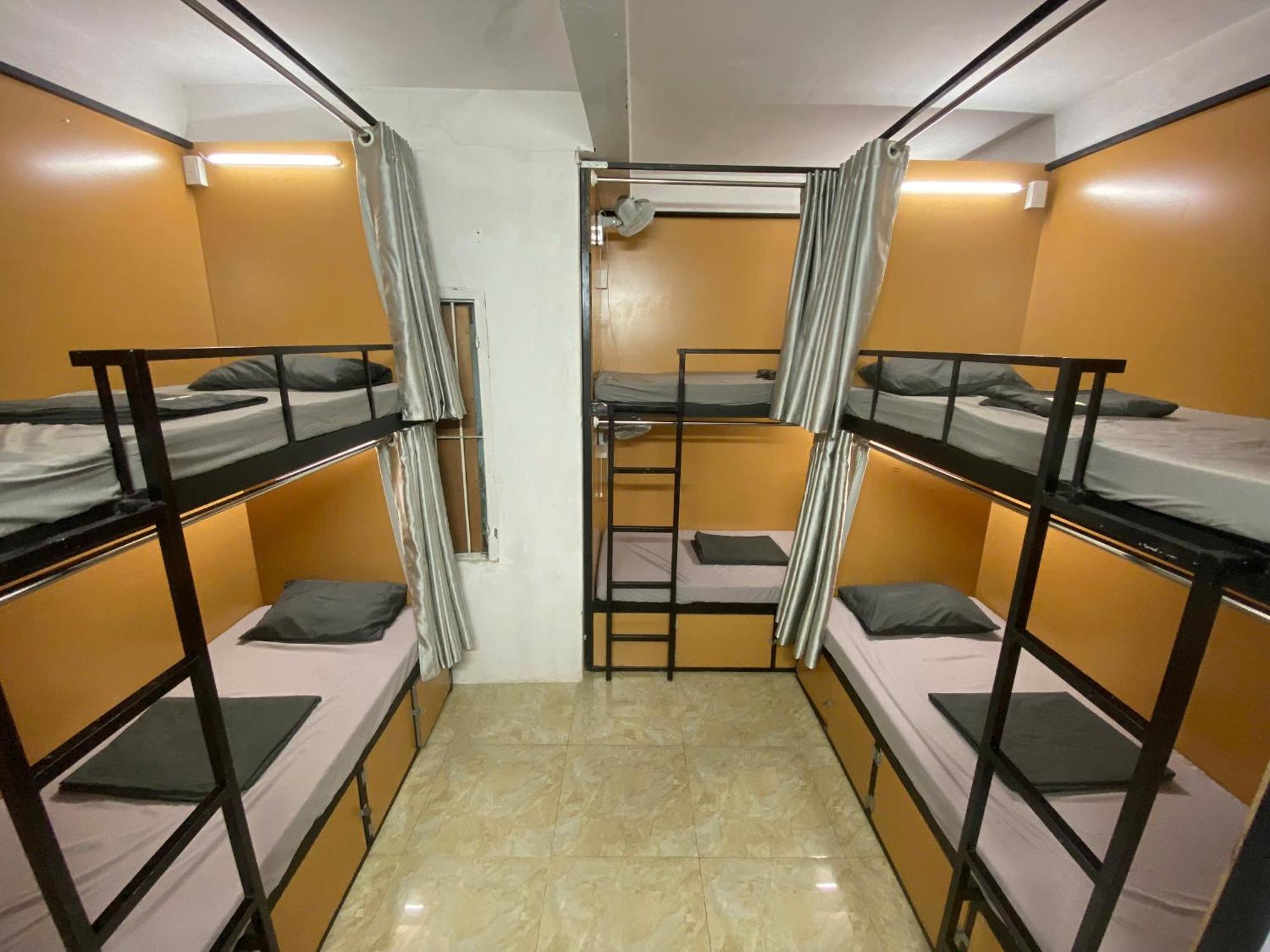 New Comb Hostel *