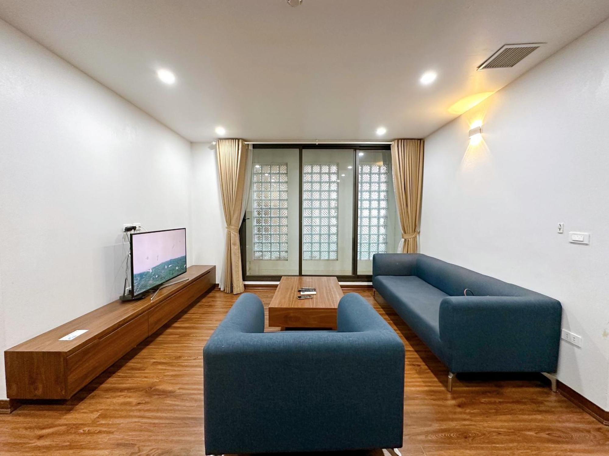 Luxe Paradise Au Co Apartment Hanoi