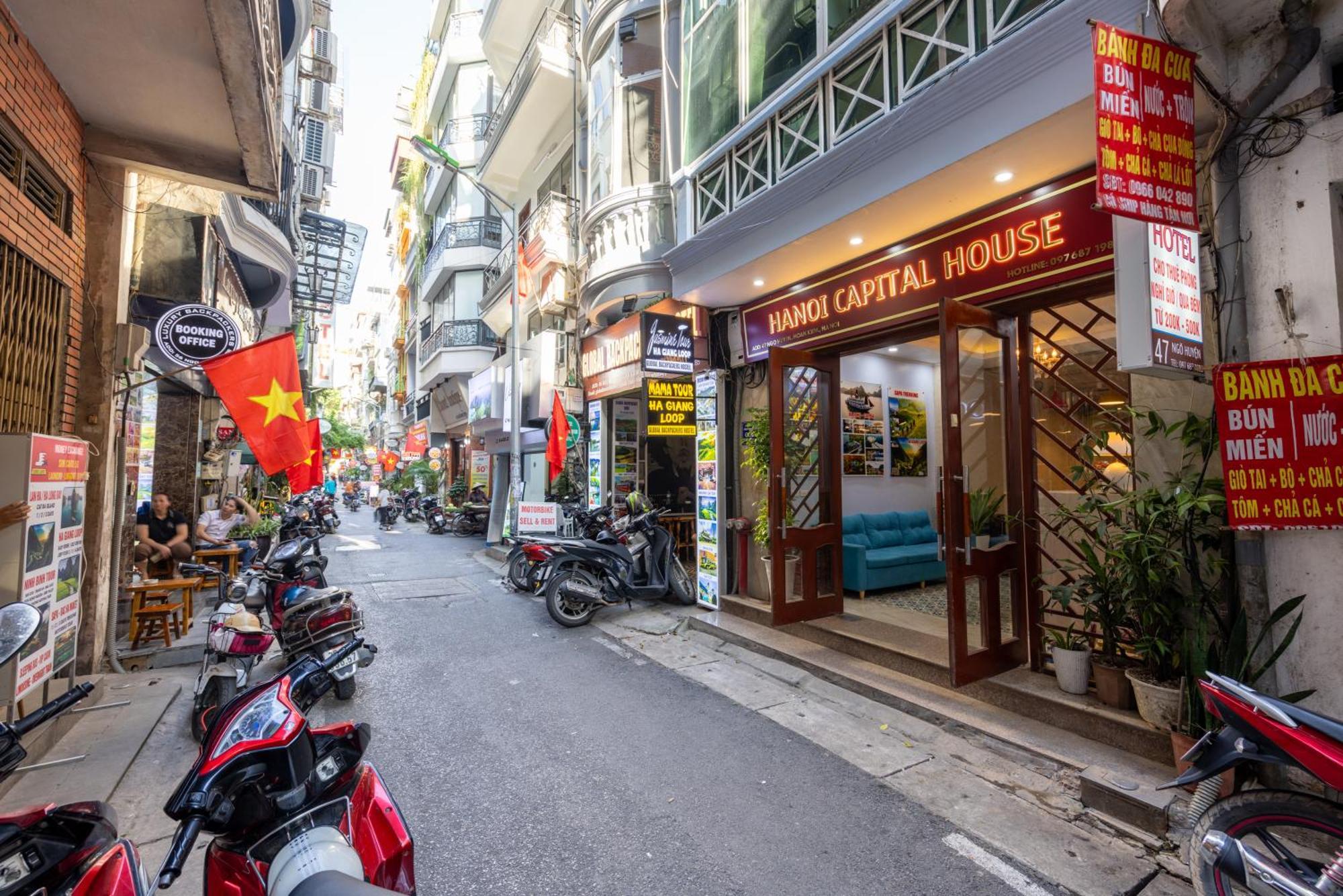 Hotel Capital House & Travel 3*