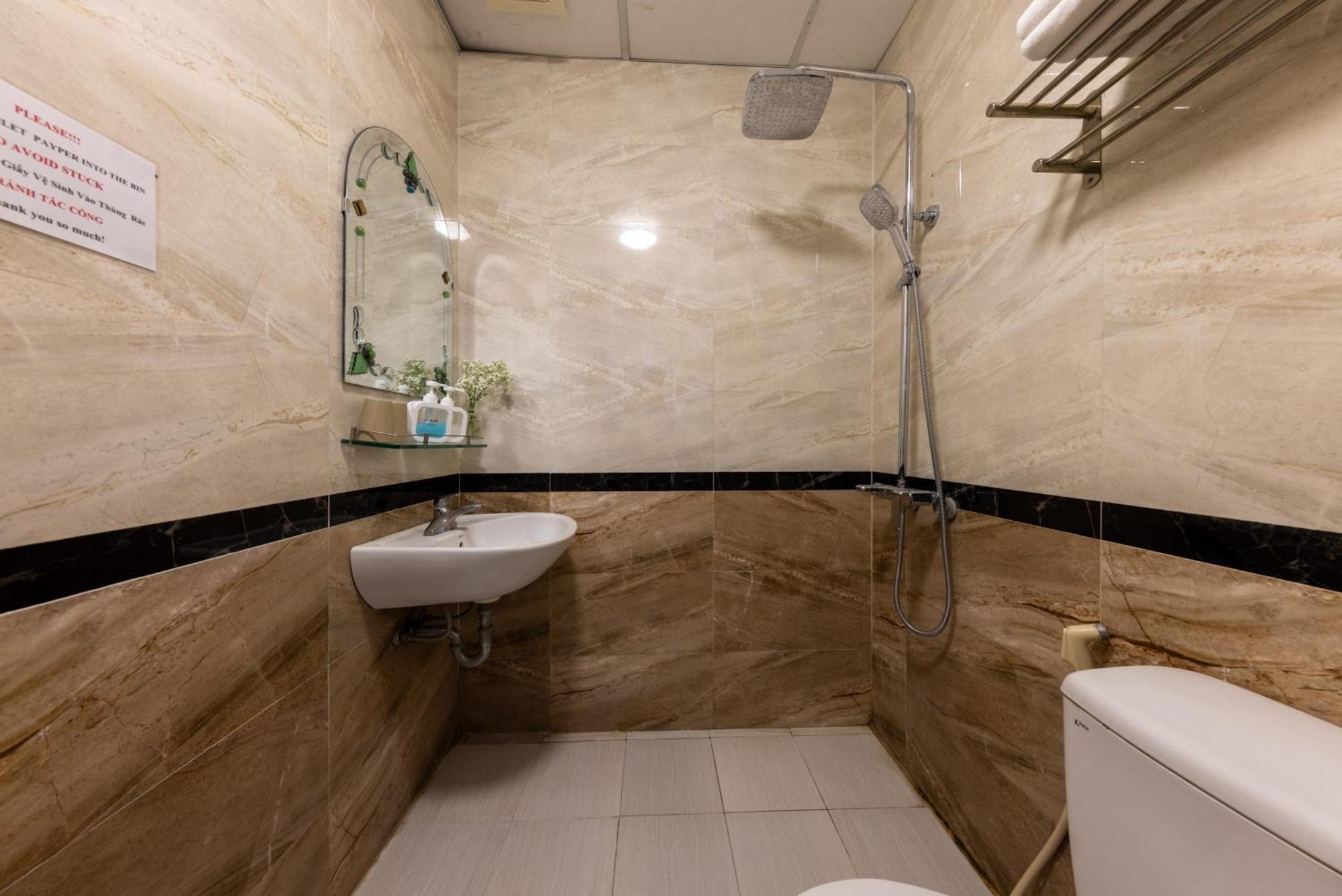 Capital House & Travel 3*