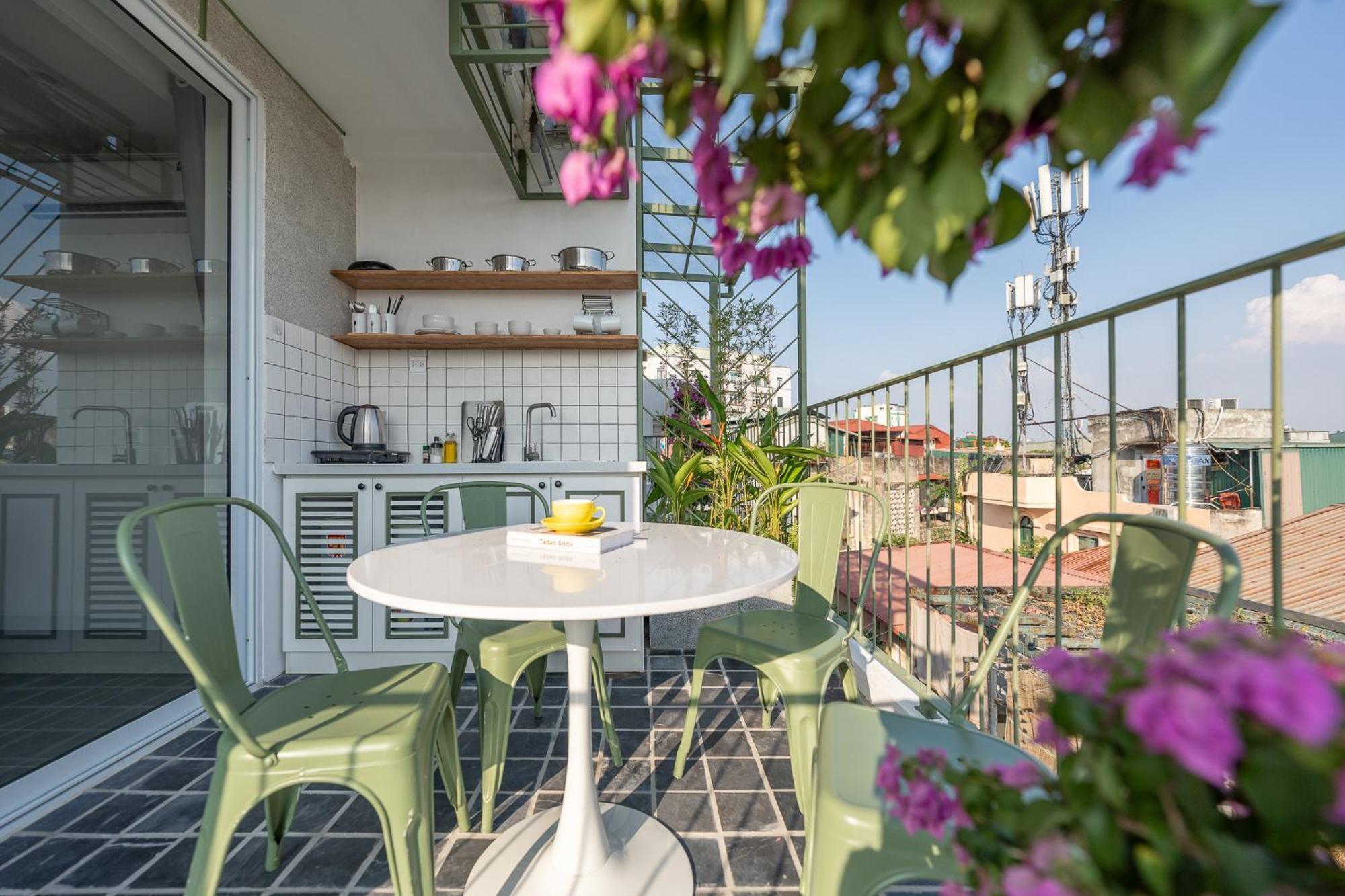 Xeoxo Premium Building With Rooftop Pool * Hanói