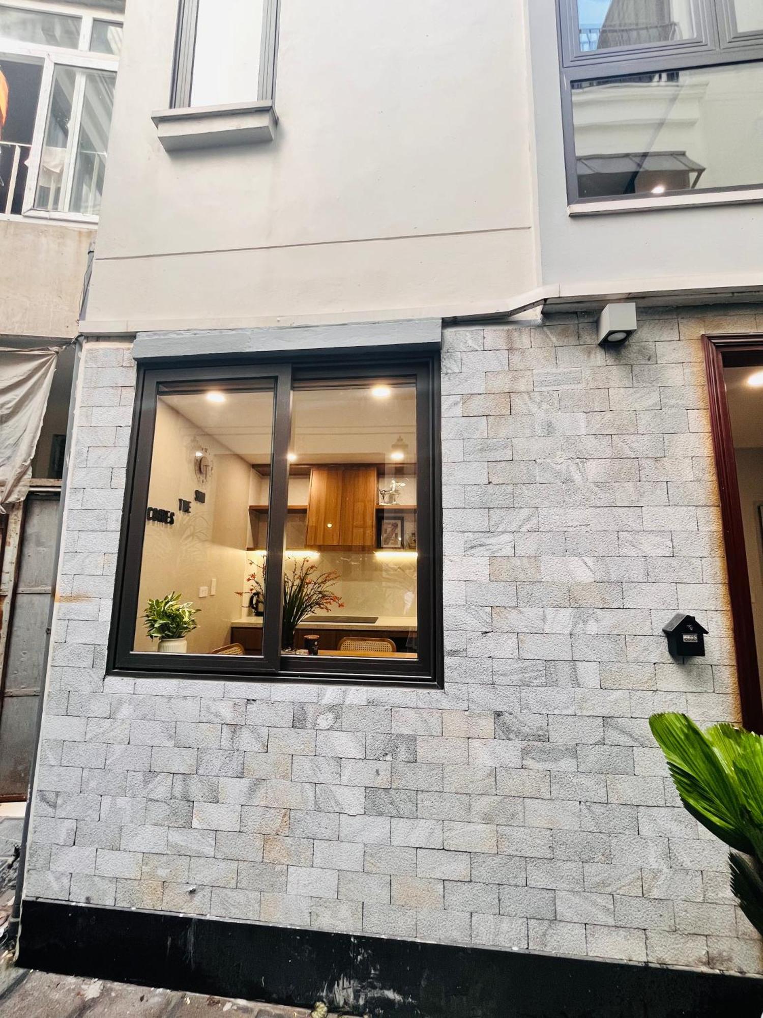Apartment Something