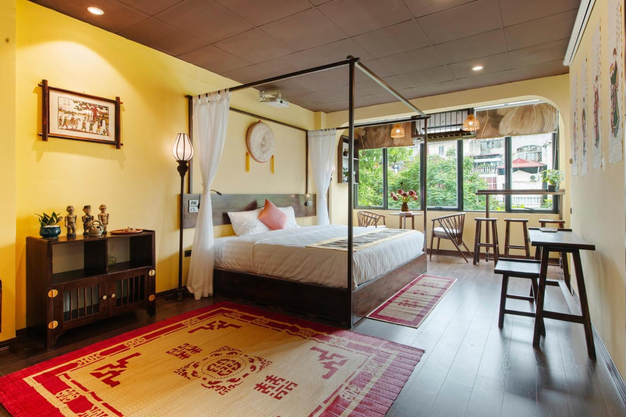 Apartment Old Quarter Lux Boutique Railview Retreat