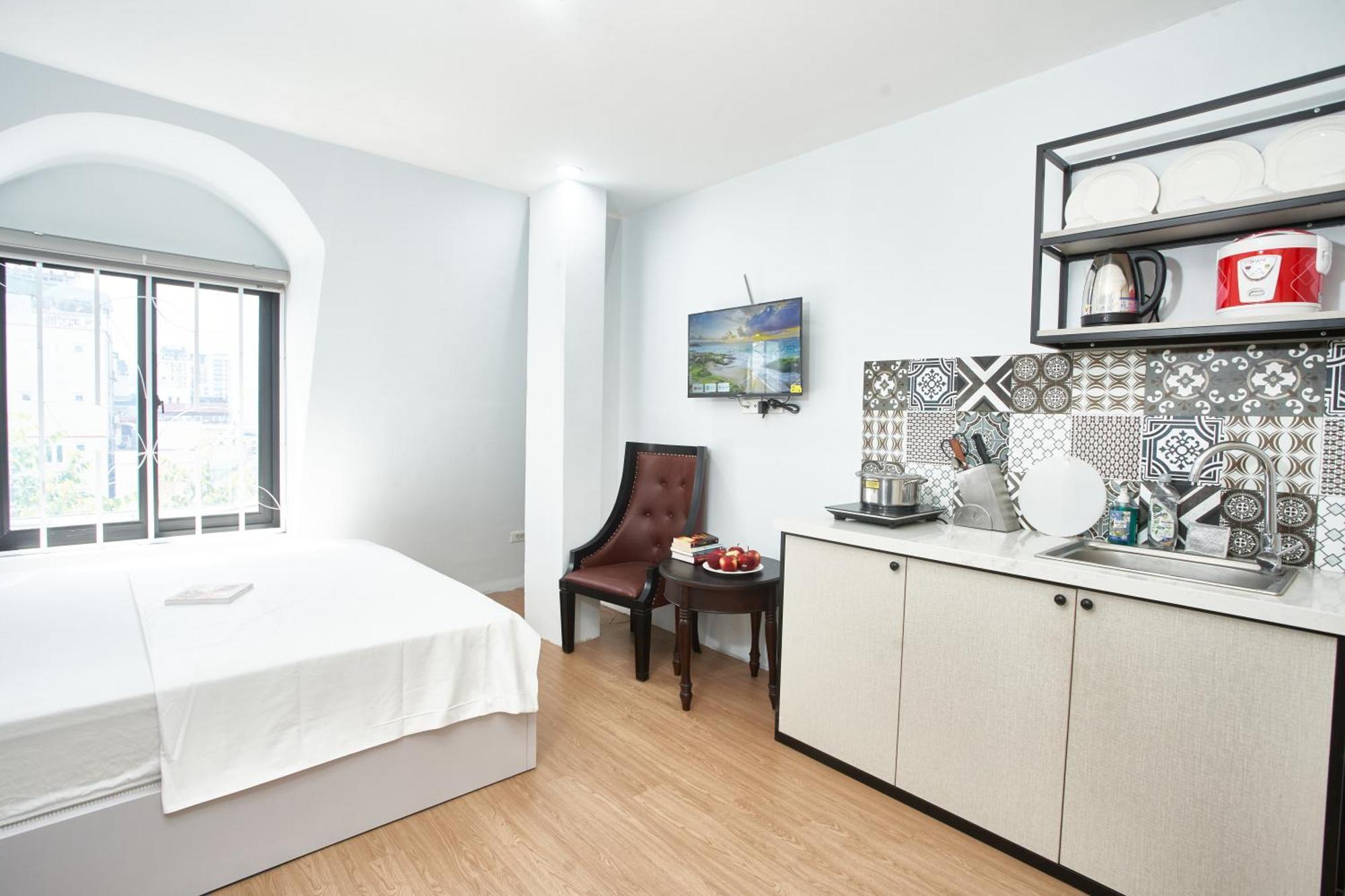Aparthotel Eco & *