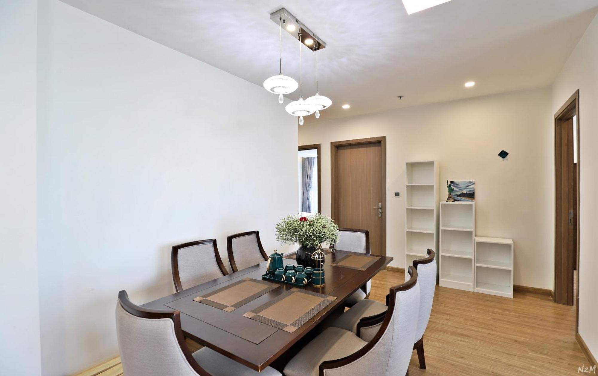 Apartment Investland- Vinhomes Metropolis One, Two, Three, Four Bedrooms *