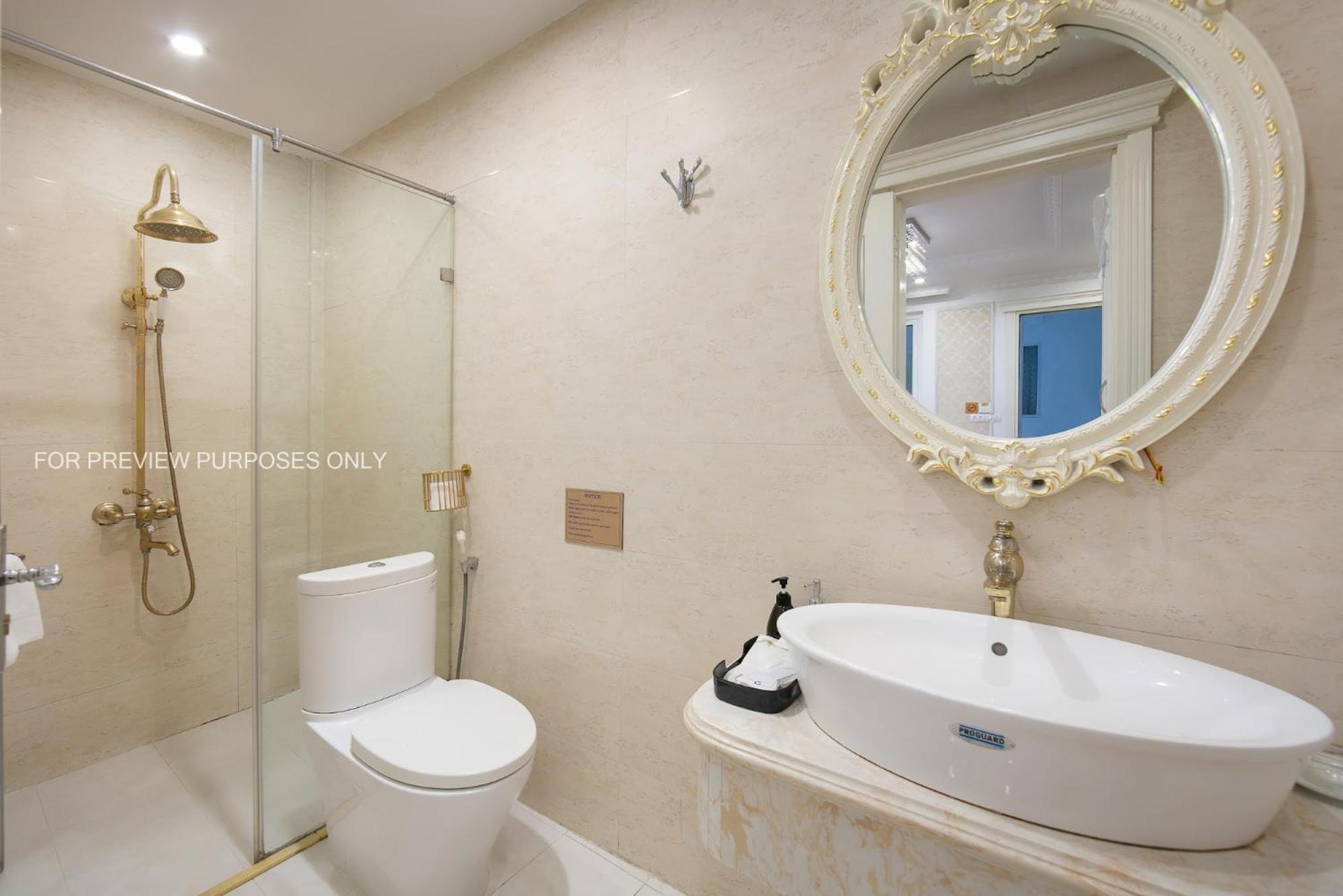 Hotel The Silk Grand Premium &