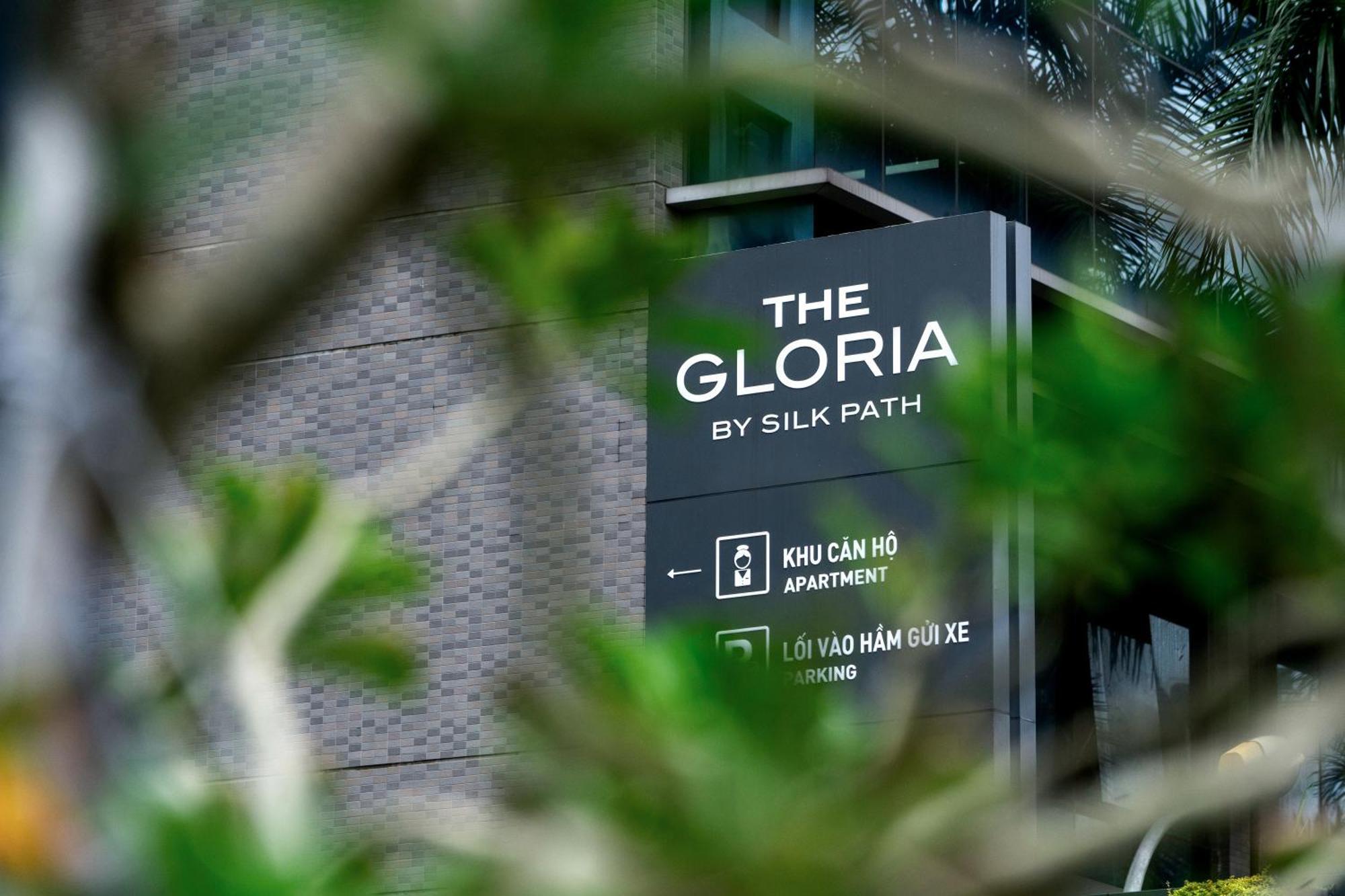 The Gloria Serviced By Silk Path *