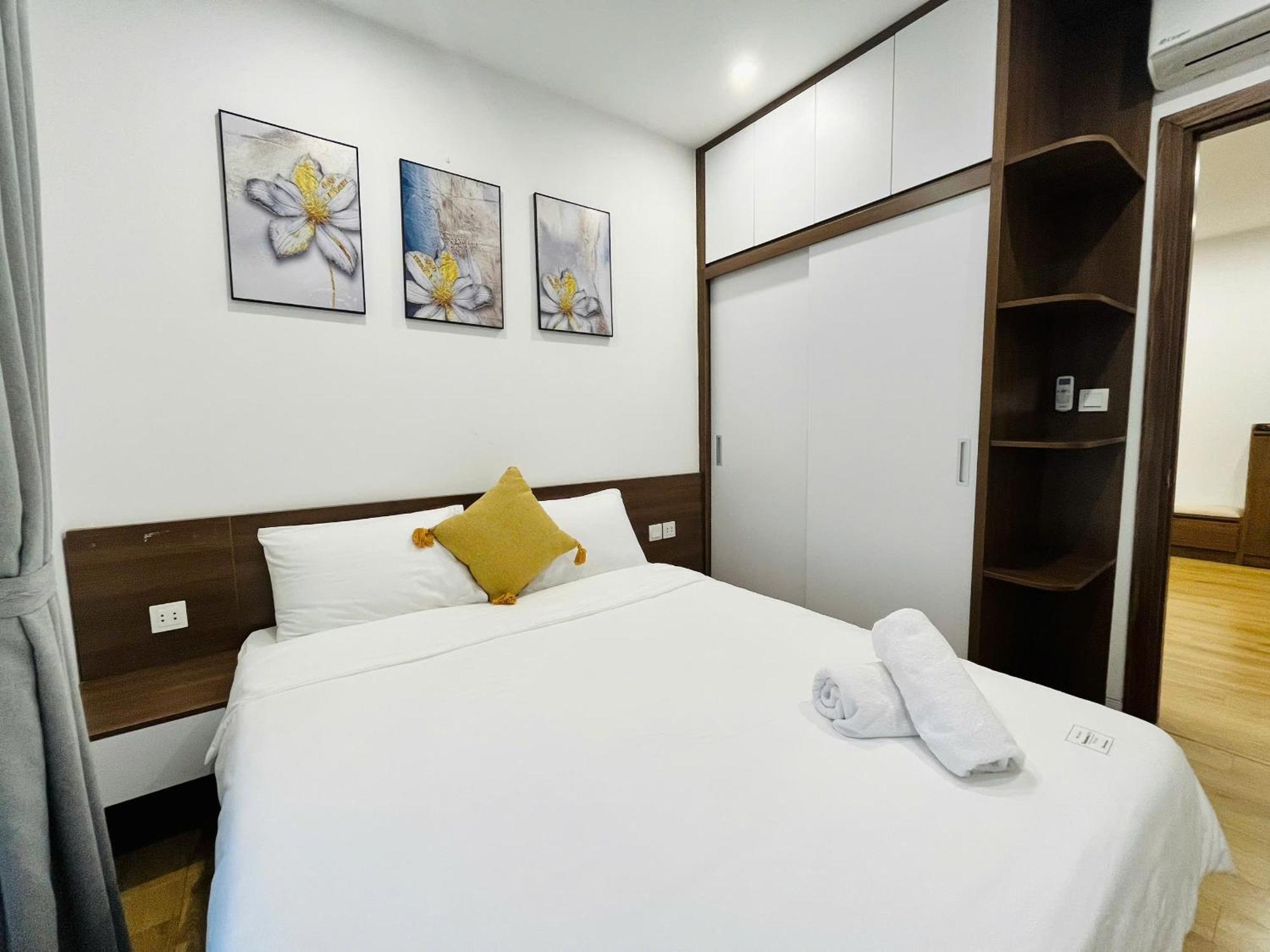 Vinhomes D'capitale - Tran Duy Hung - By Mc Homes *