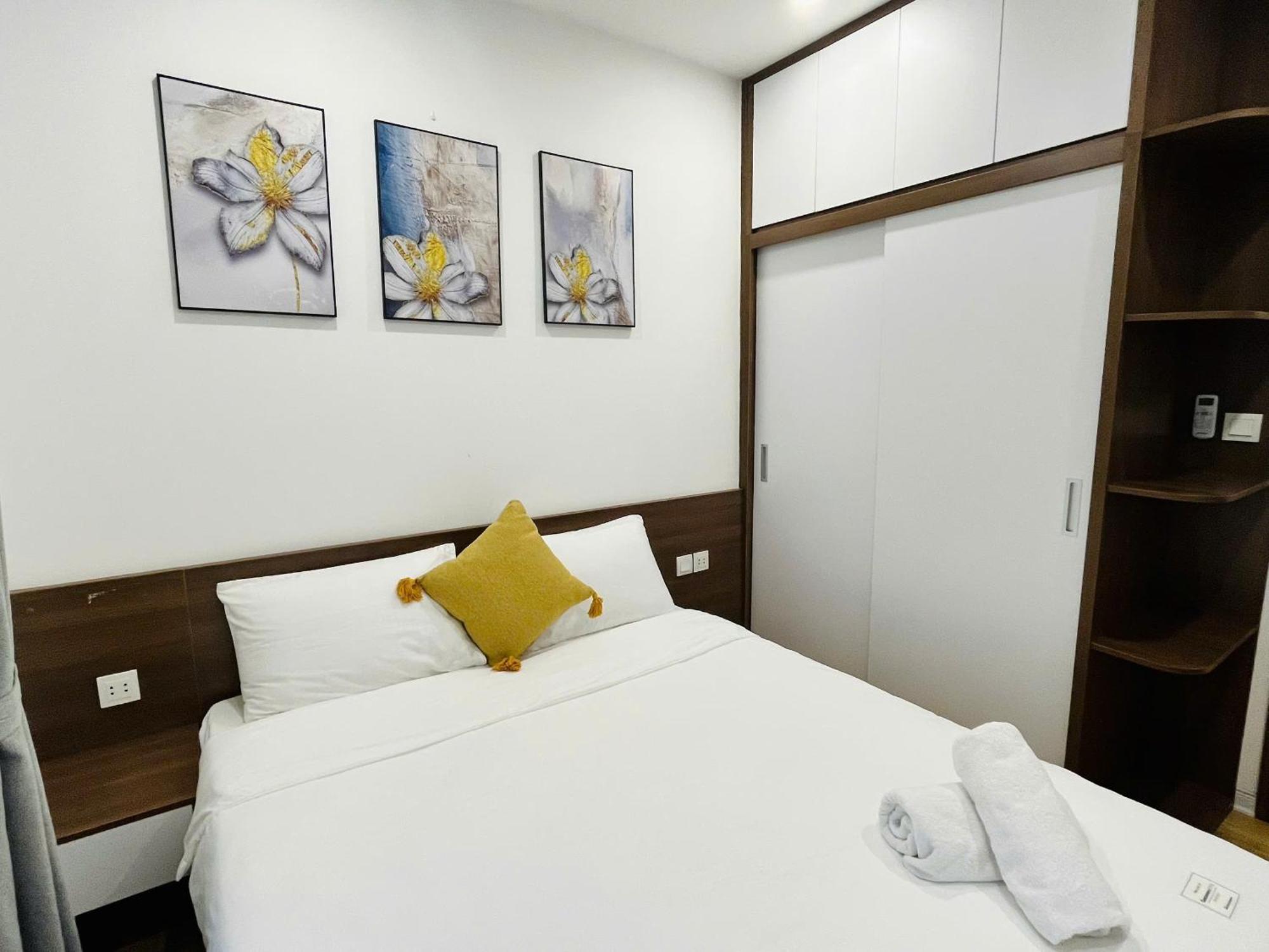 Apartment Vinhomes D'capitale - Tran Duy Hung - By Mc Homes *