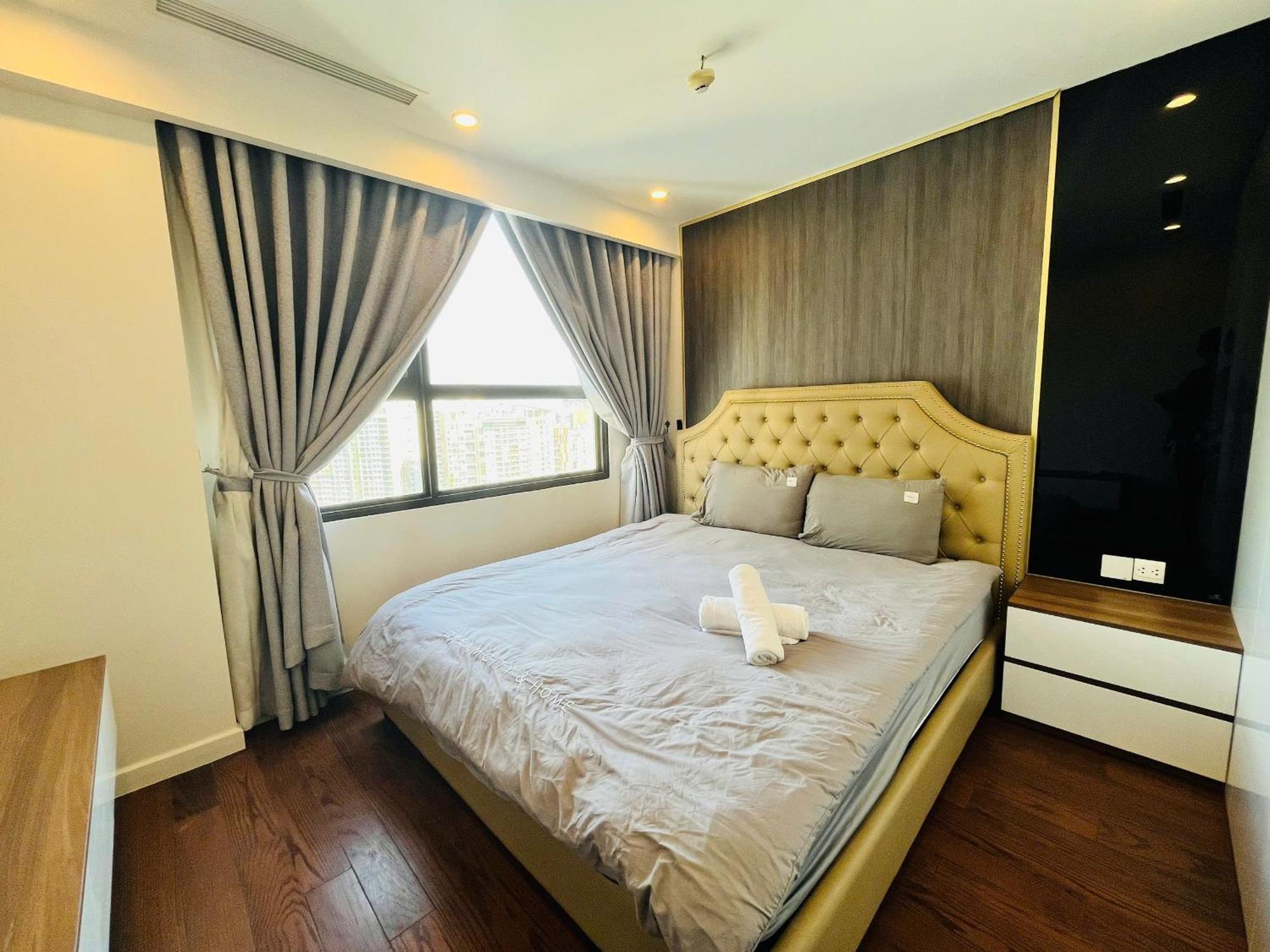 Apartment Vinhomes D'capitale - Tran Duy Hung - By Mc Homes *