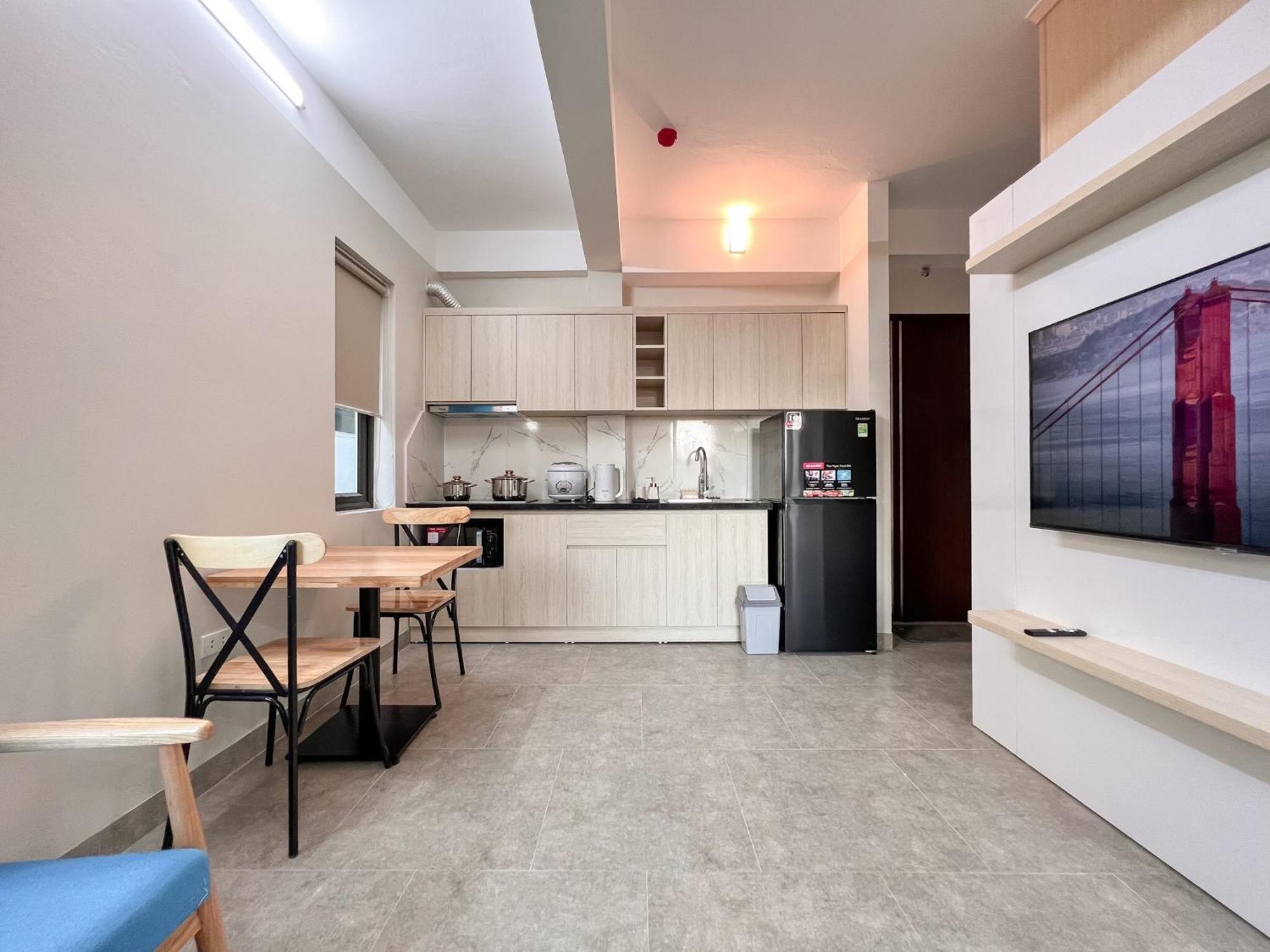 Nine Housing 90 Buoi Street * Hanoi