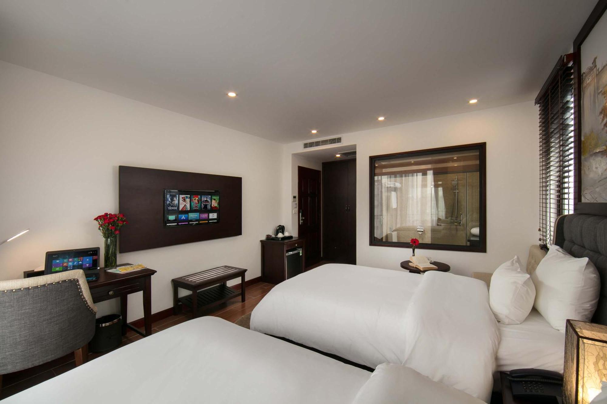 Bradi Gate - 22land - Nguyen Dinh Hoan Hotel Hanoi