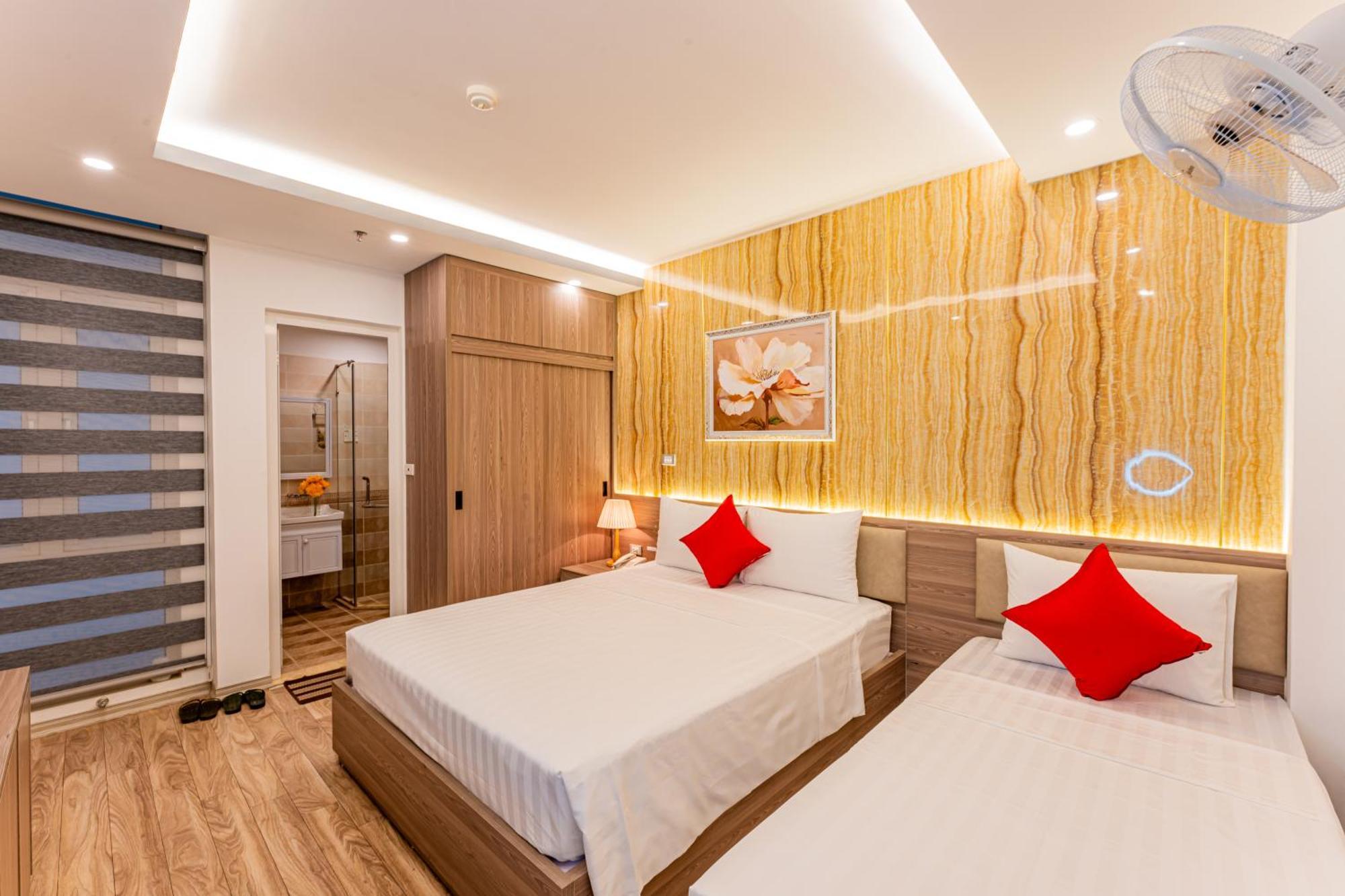 Moon 26 Do Quang 3*