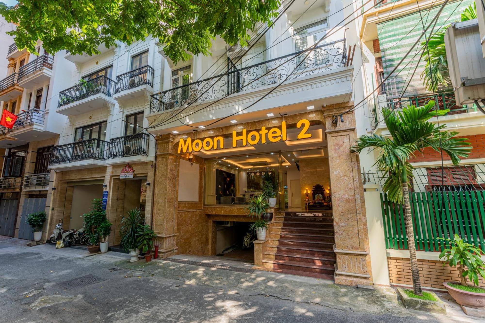 Moon 26 Do Quang 3*