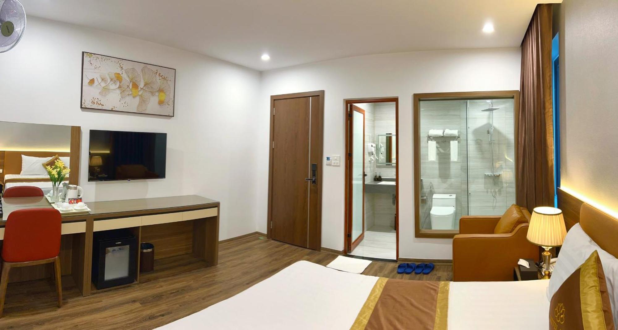 Hotel Luxtel Tay Ho 2*