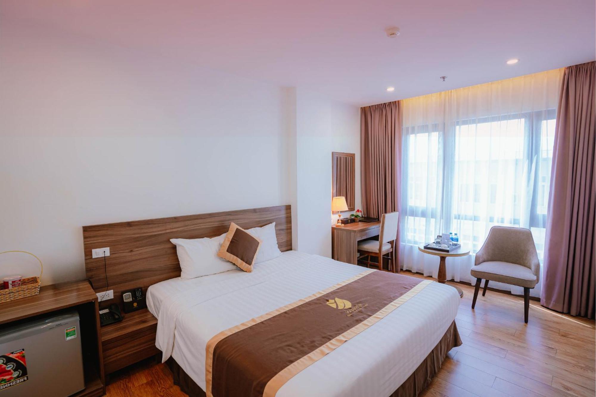 A89 Rosarian 3* Hanoi