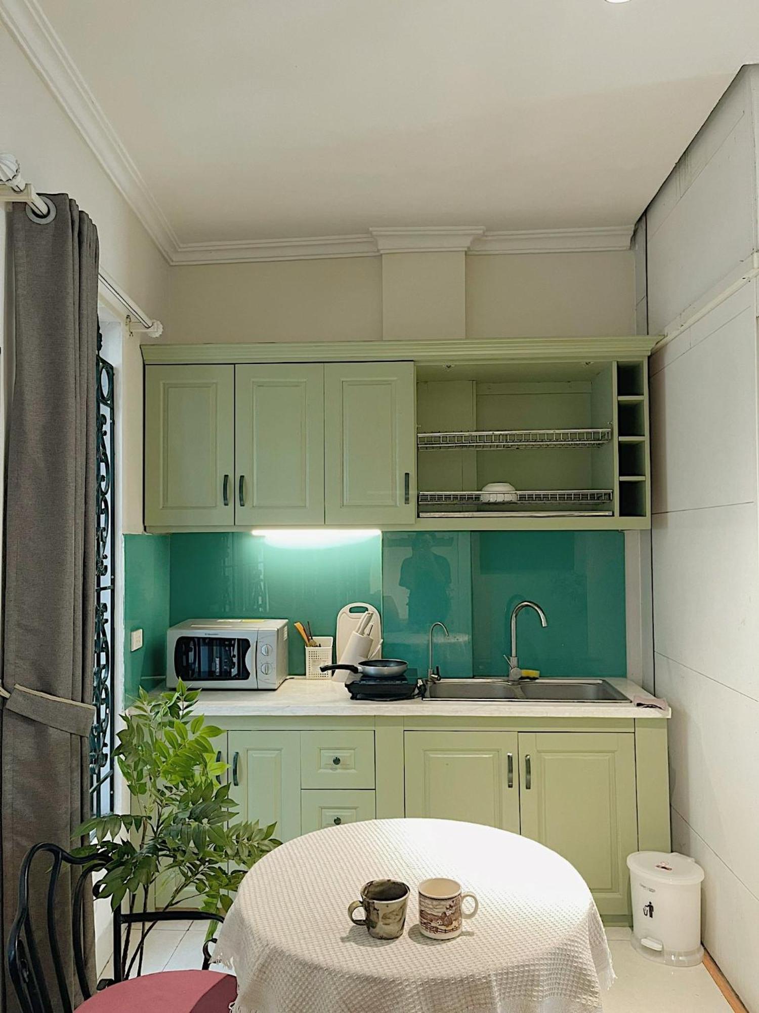 Migo Housing - Beer Street - Lift And Spacious - Ensuite Kitchen - Ensuite Bathroom Pangsapuri Hanoi