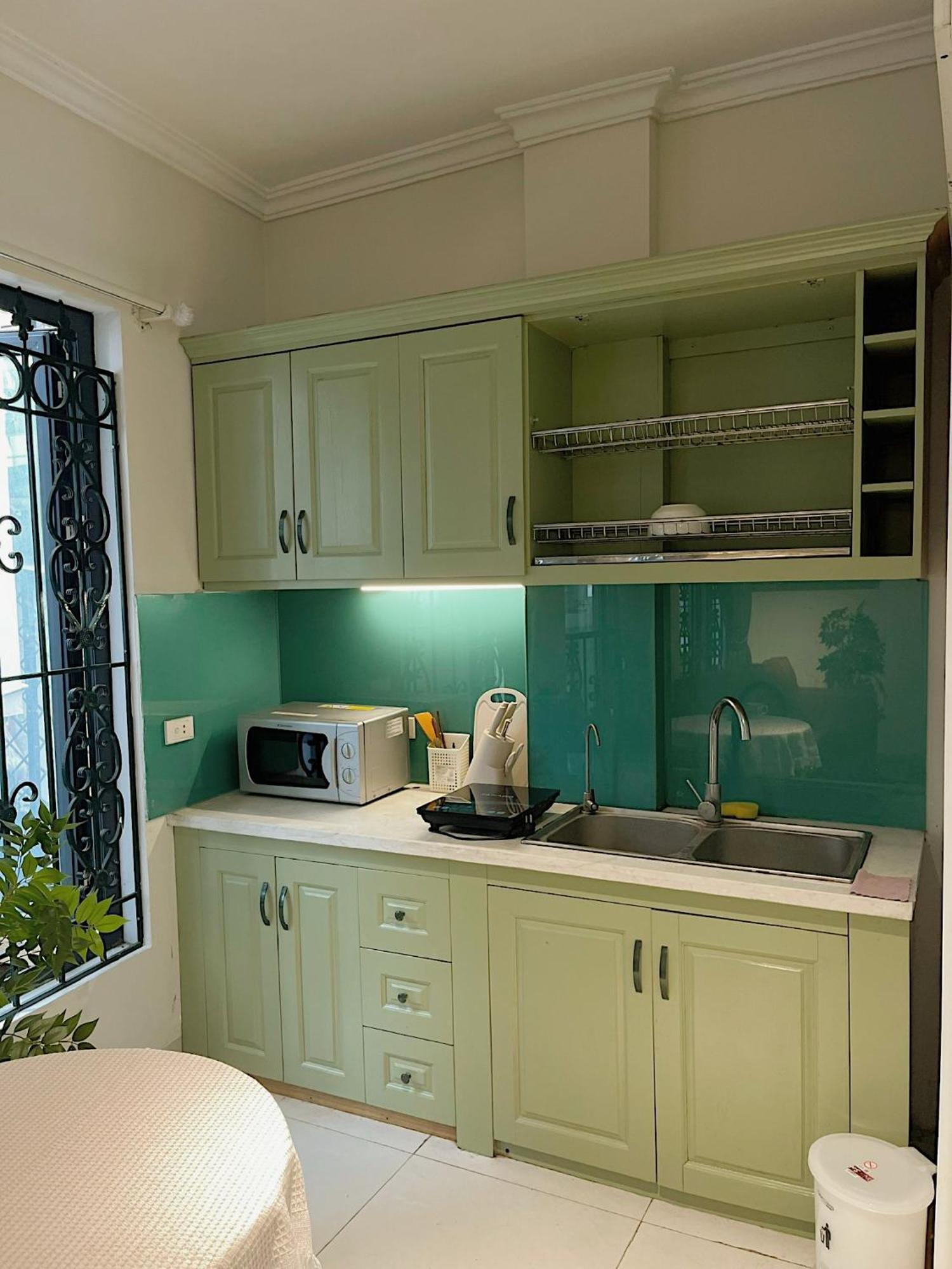 Migo Housing - Beer Street - Lift And Spacious - Ensuite Kitchen - Ensuite Bathroom Pangsapuri Hanoi