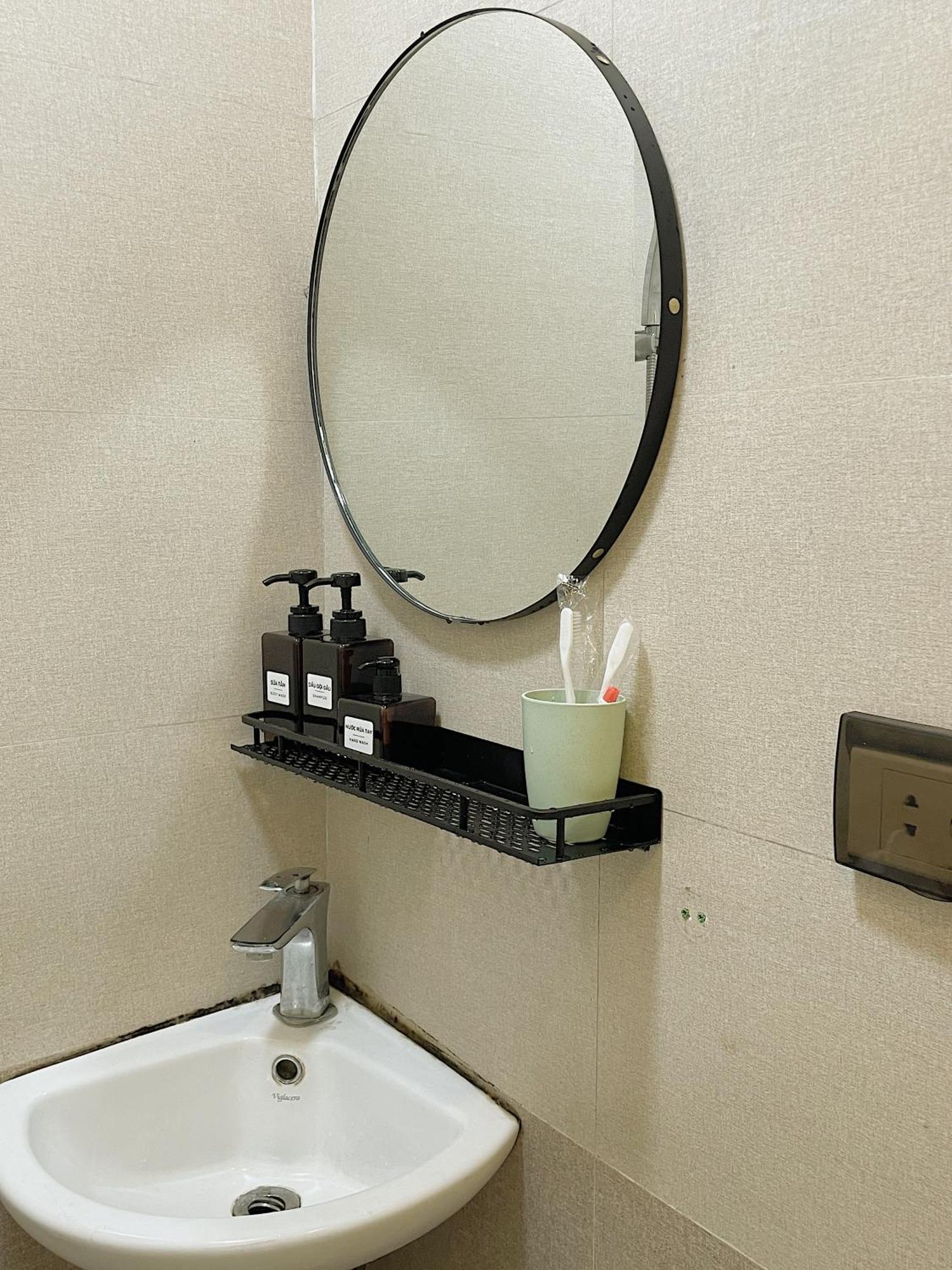 Pangsapuri Migo Housing - Beer Street - Lift And Spacious - Ensuite Kitchen - Ensuite Bathroom Hanoi