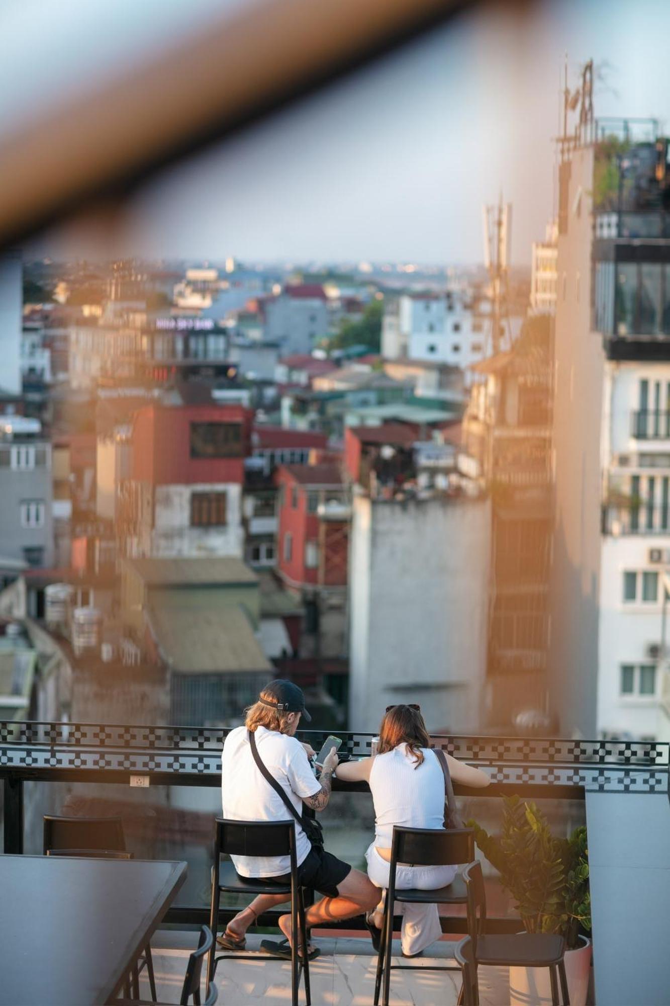 Asrama Lakeview Backpackers & Rooftop Bar Hanoi