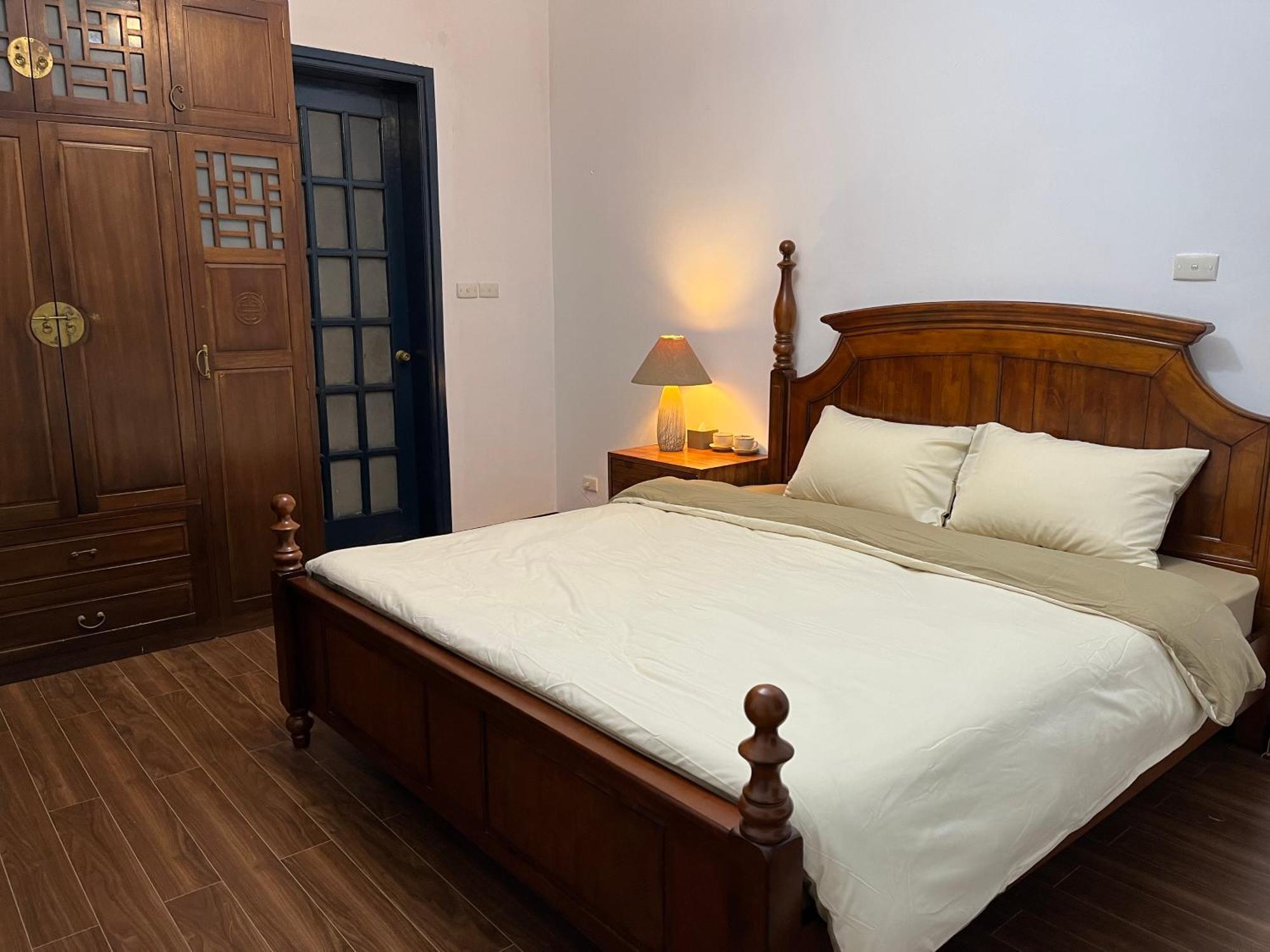 Ngao - Lang Ha Homestay Hanoi