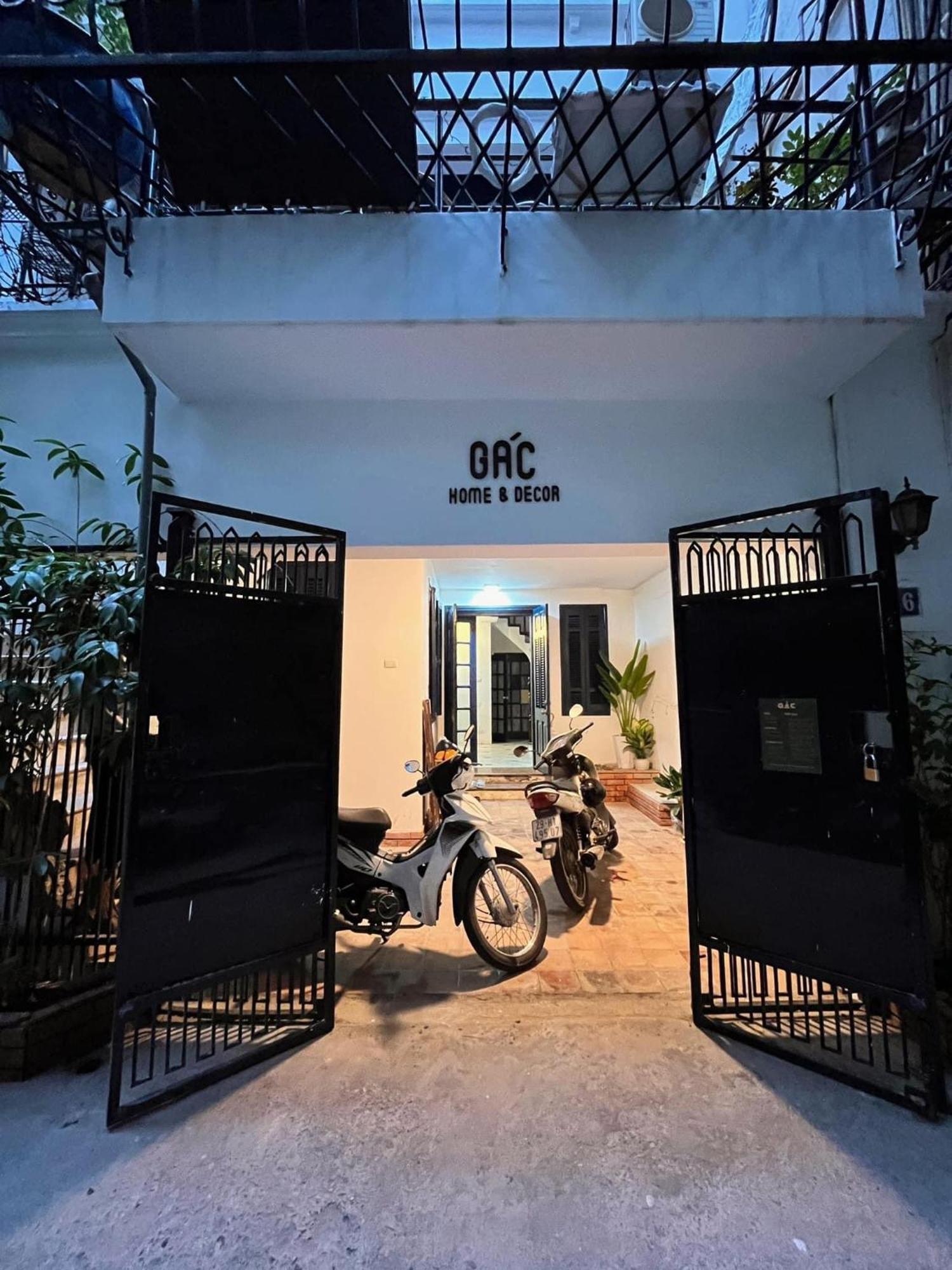 Ngao - Lang Ha Homestay Hanoi