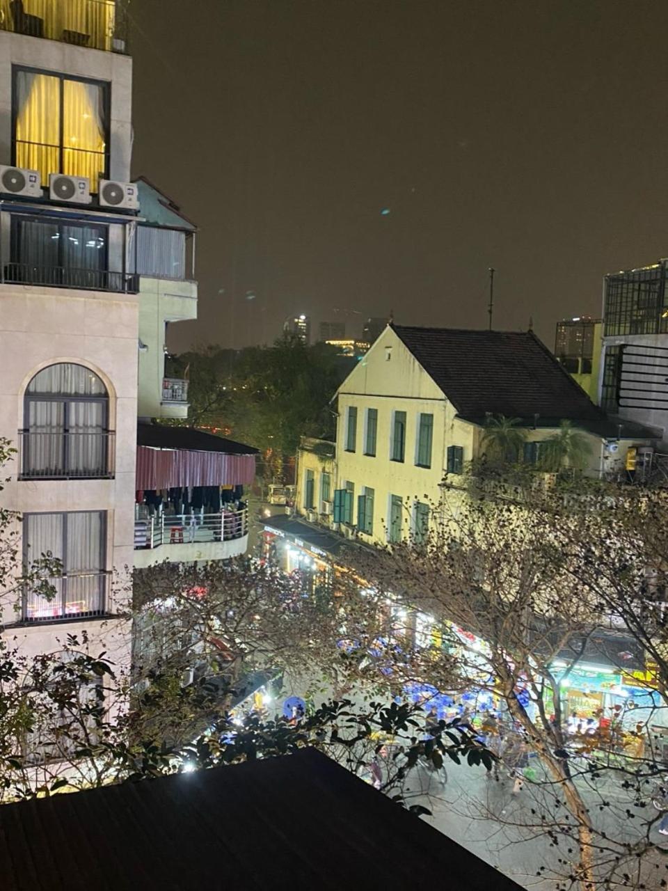 Quynh Moon Hotel *