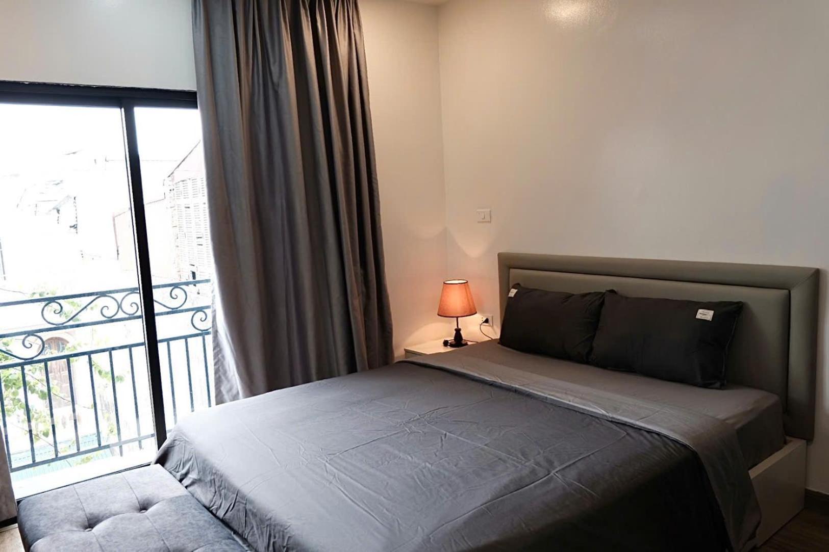Ht5b - Old Quarter / Blue /open Balcony Apartment