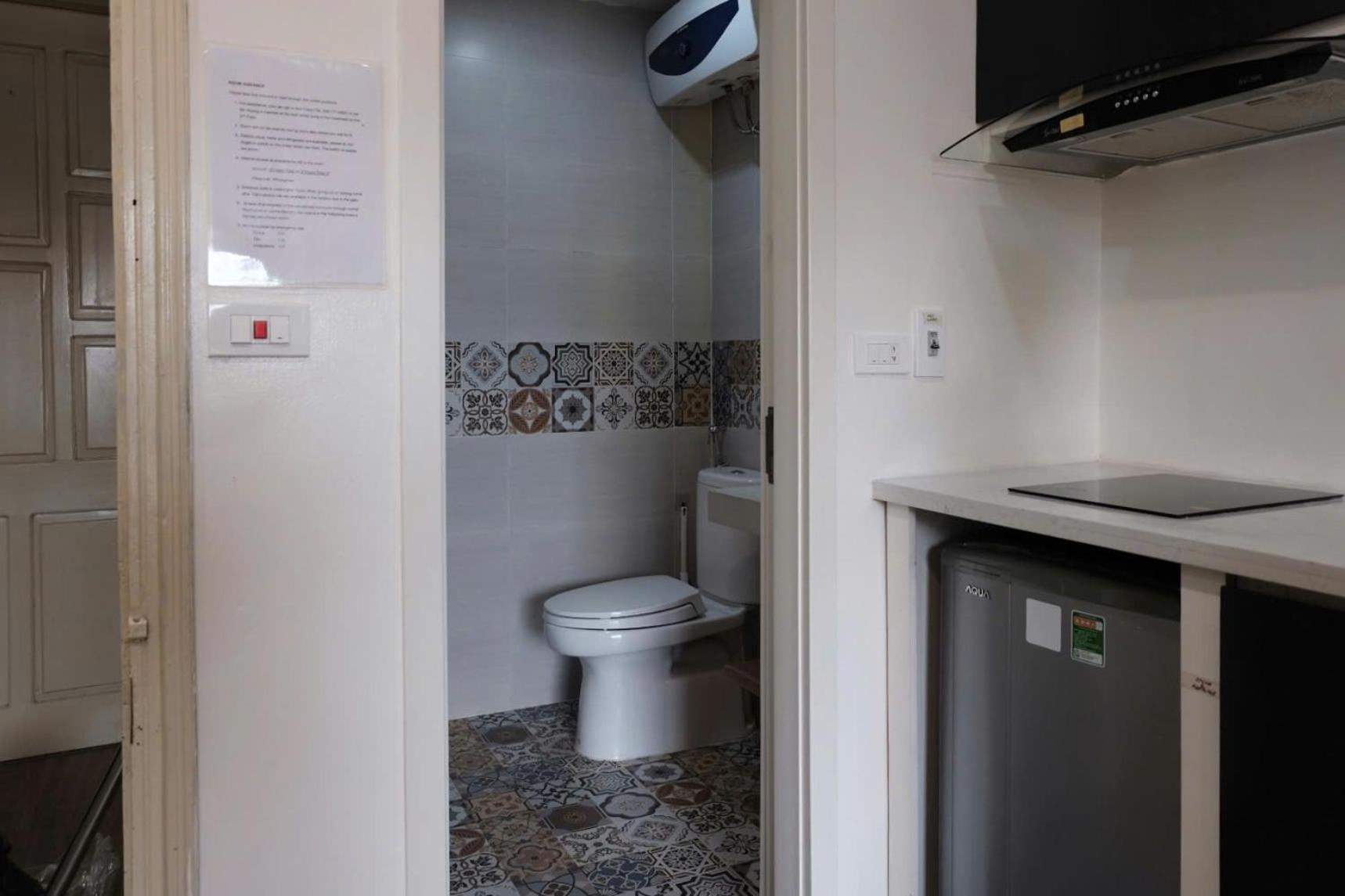 Ht5b - Old Quarter / Blue /open Balcony Apartment *