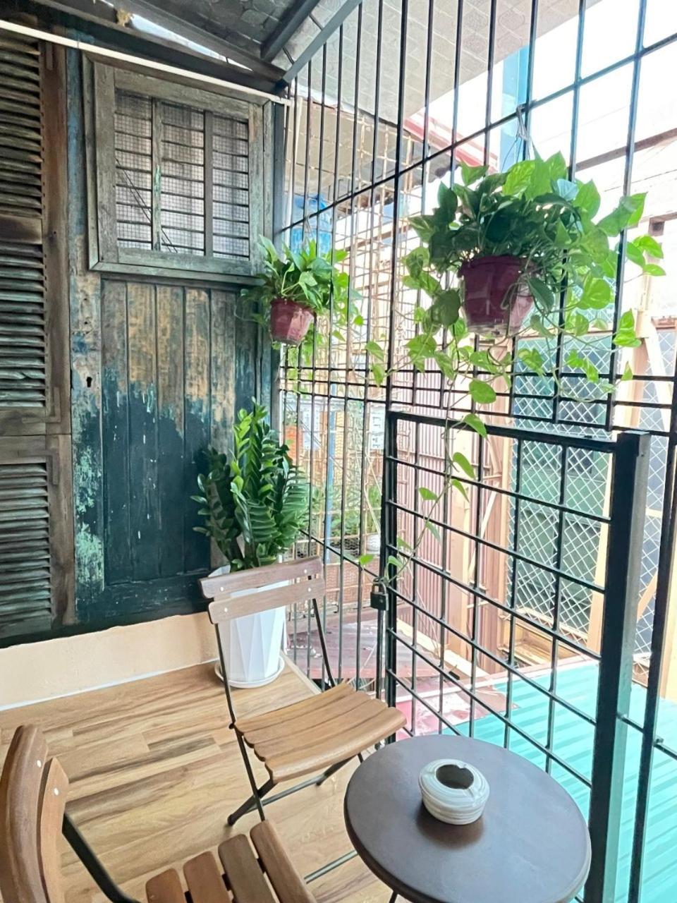Quiet Private Apartment, 5' To Hoan Kiem Lake, 2 Balconies, 1 Bedroom, Free Wifi - Netflix, Zeit 506 Apartment