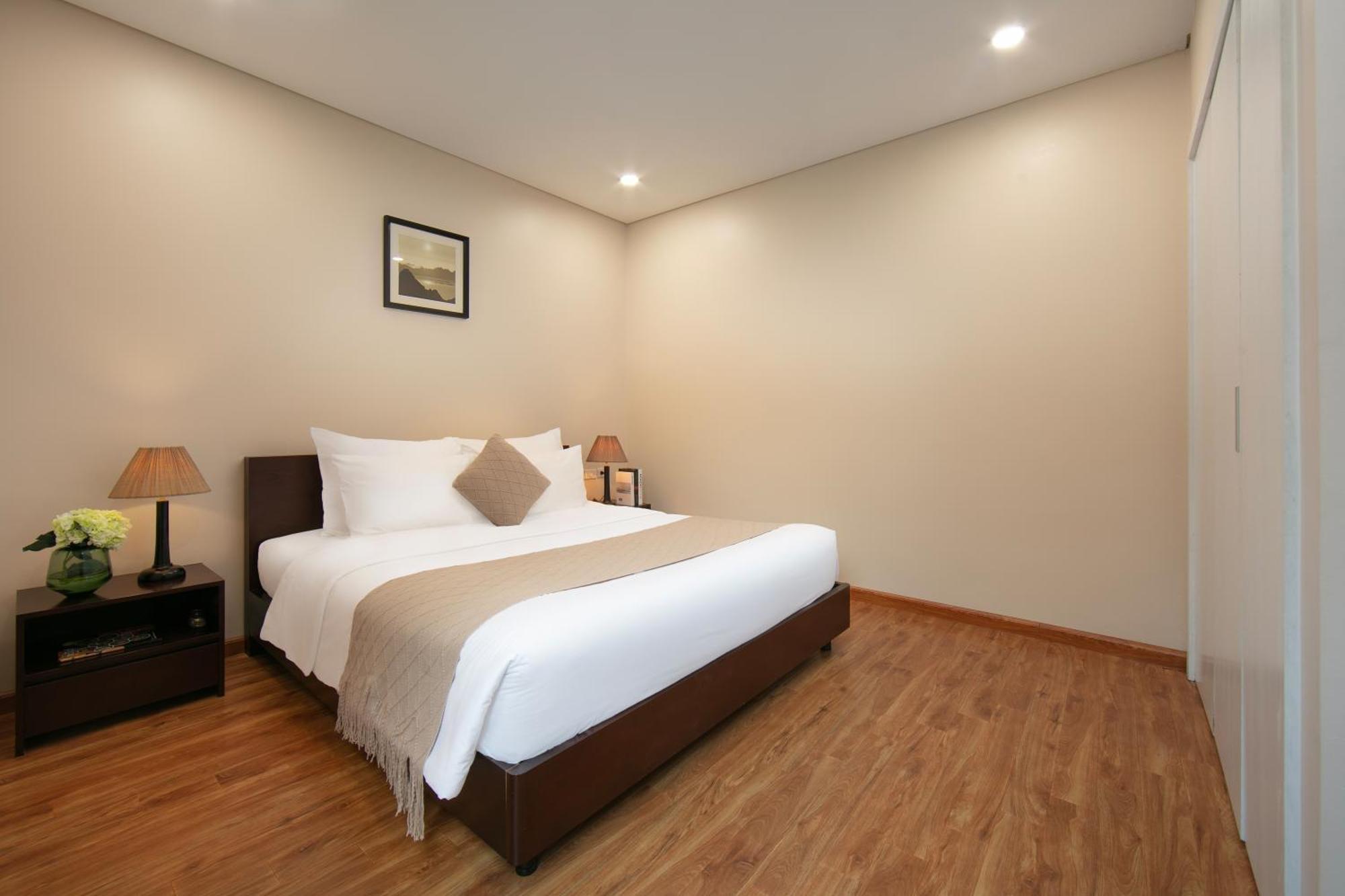 Hb Serviced - 12 Tran Quy Kien Hanoi