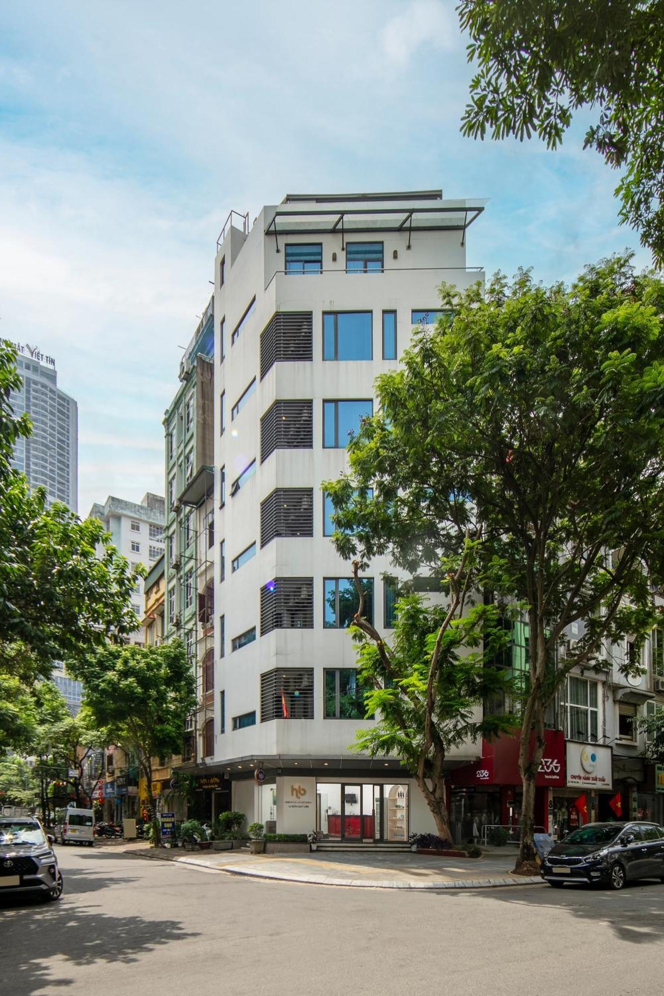 Hb Serviced - 12 Tran Quy Kien Apartment