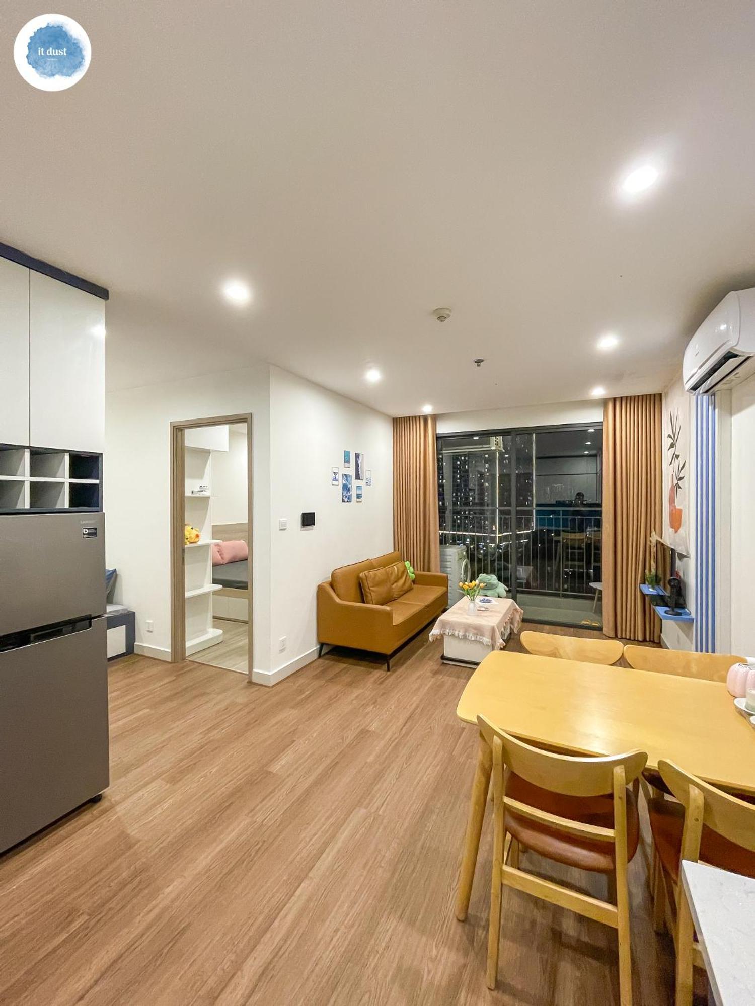 It Dust 1 - The Ocean Apartment *