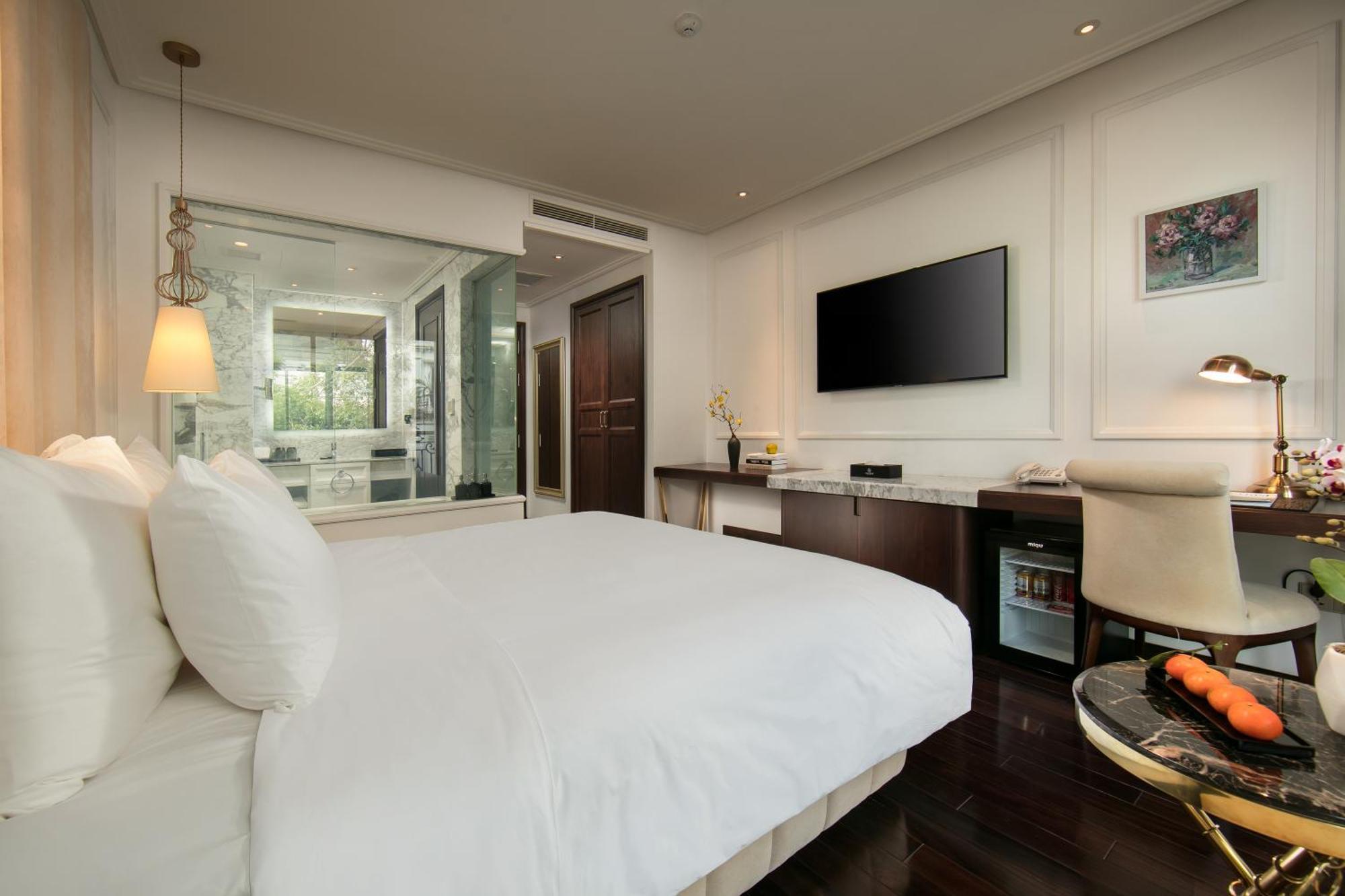 Anatole 5* Hà Nội