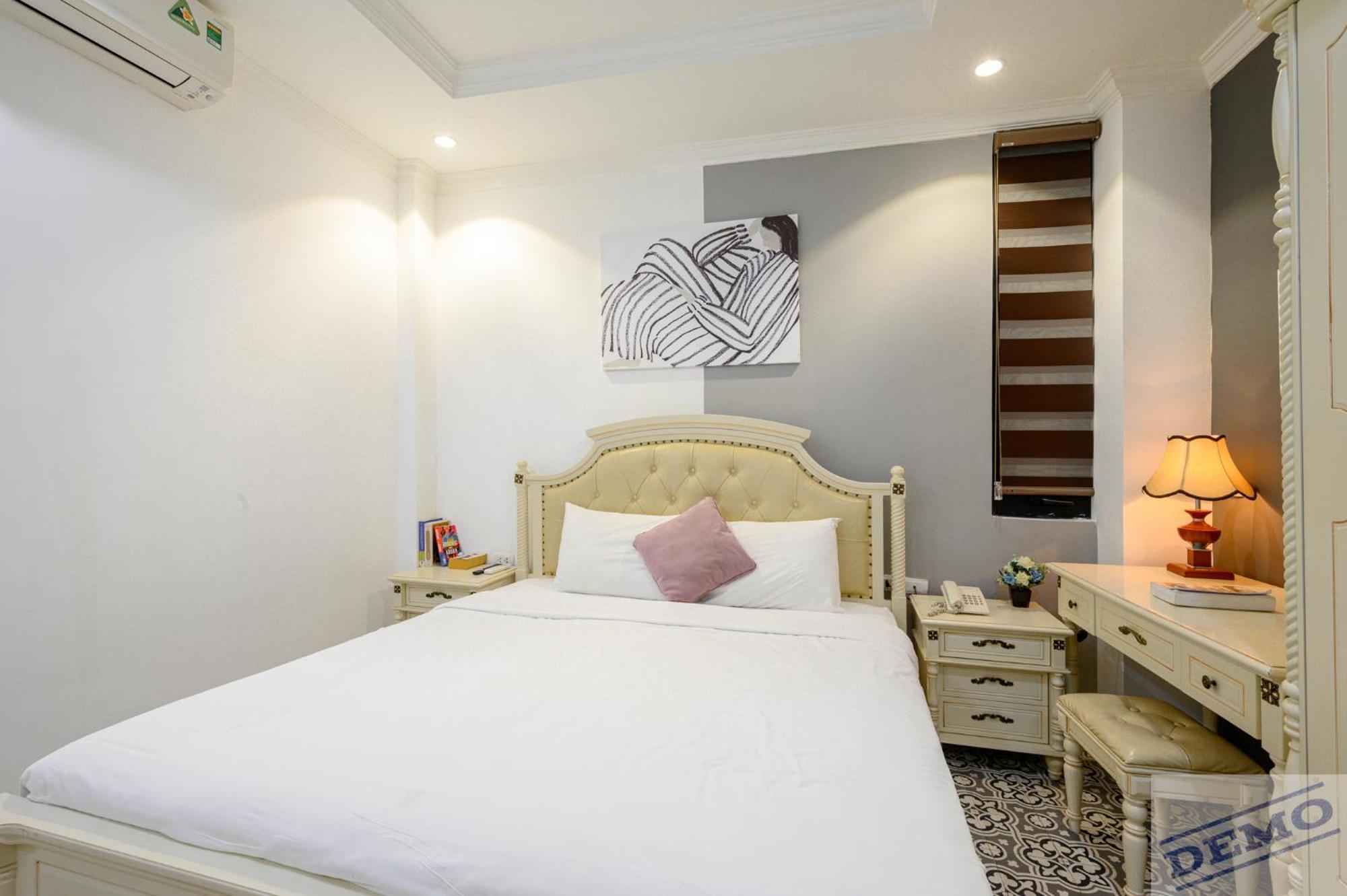 Luxe Paradise Dich Vong Hau Hanoi