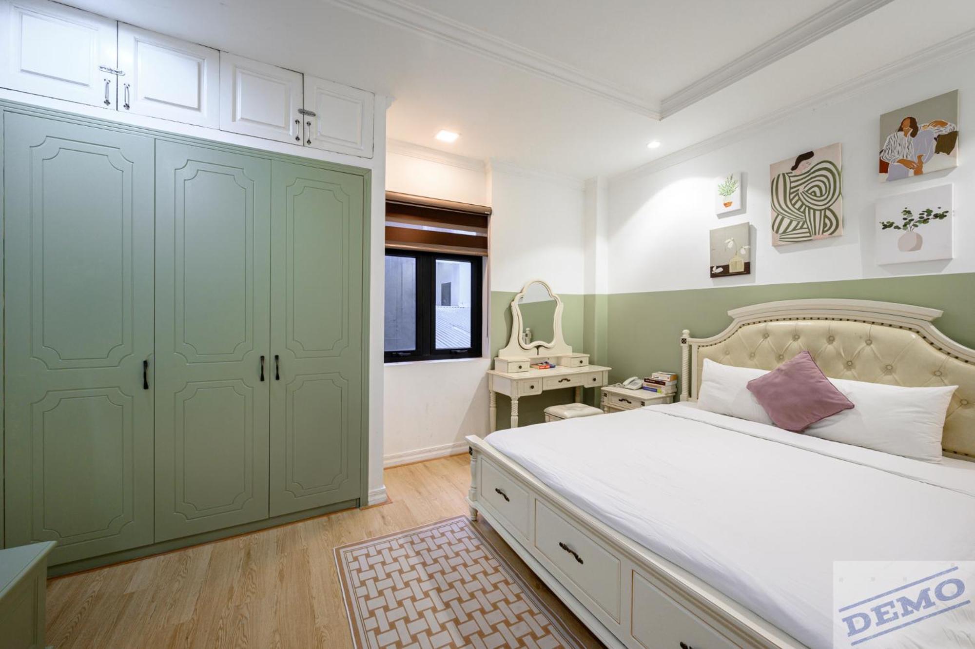 Luxe Paradise Dich Vong Hau Hotel Hanoi