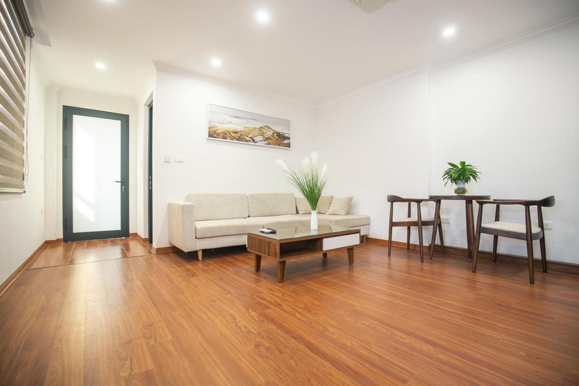 Sumitomo19 Serviced At Linh Lang Apartment Hanoi