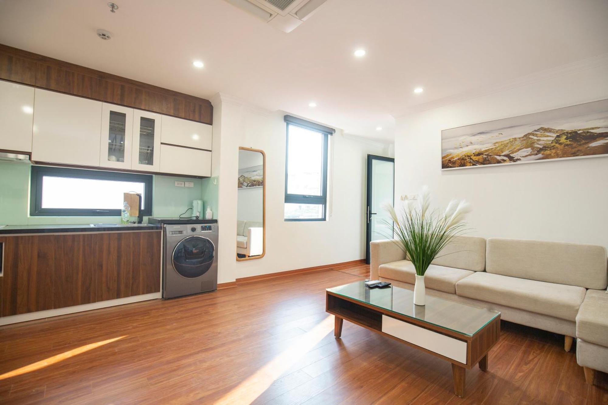 Apartment Sumitomo19 Serviced At Linh Lang