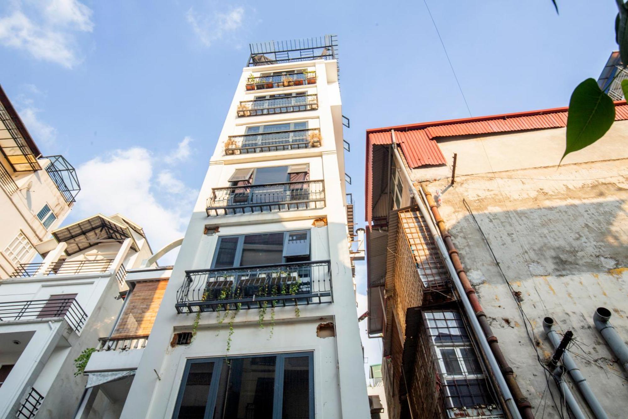 Apartment Sumitomo19 Serviced At Linh Lang