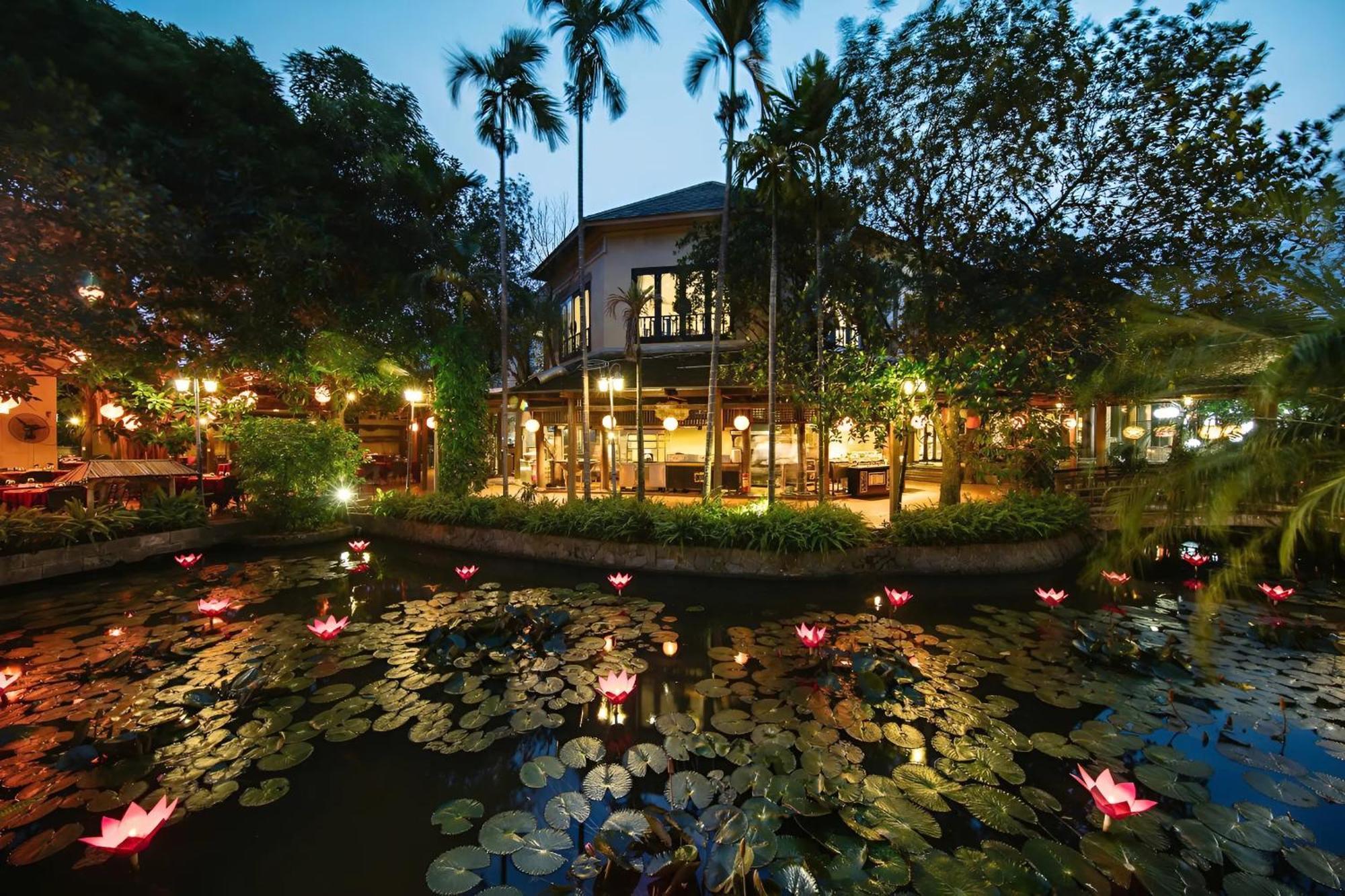 Lee Ah * Hanoi