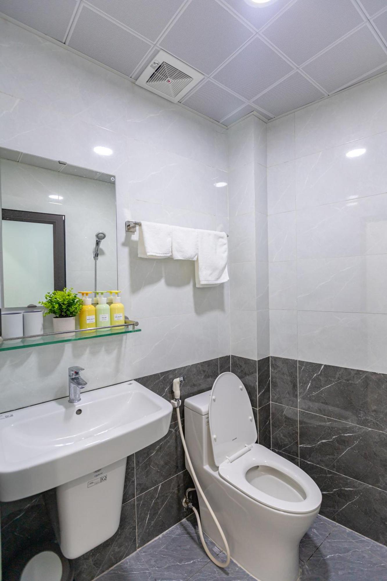 Hera Palace & Ba Dinh * Hanoi