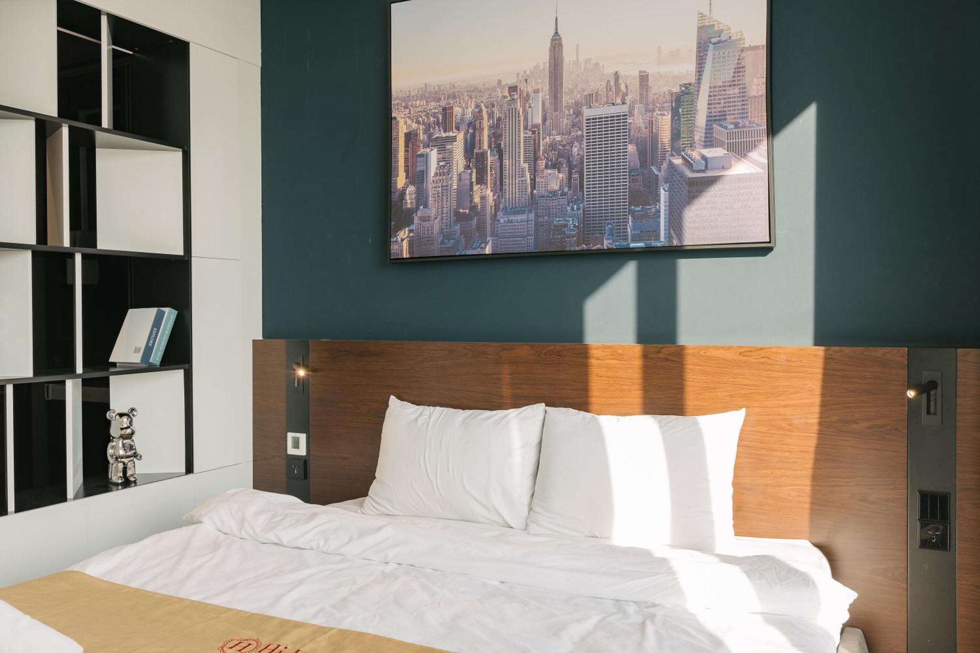 Vinhomes Metropolis - South Land * Hanoi