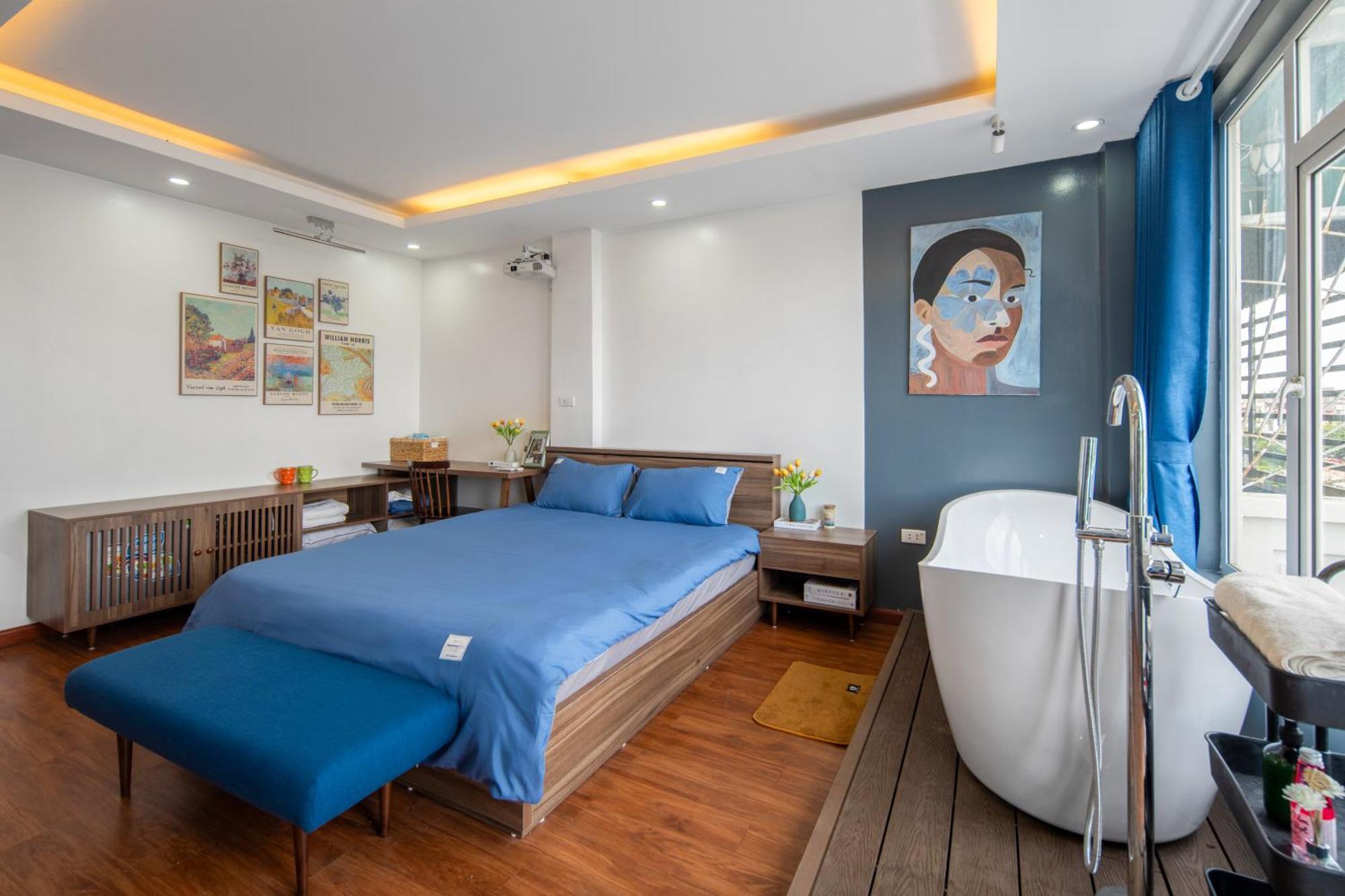 Holly's Elegance Retreat With Bathtub In Old Quarter Apartment